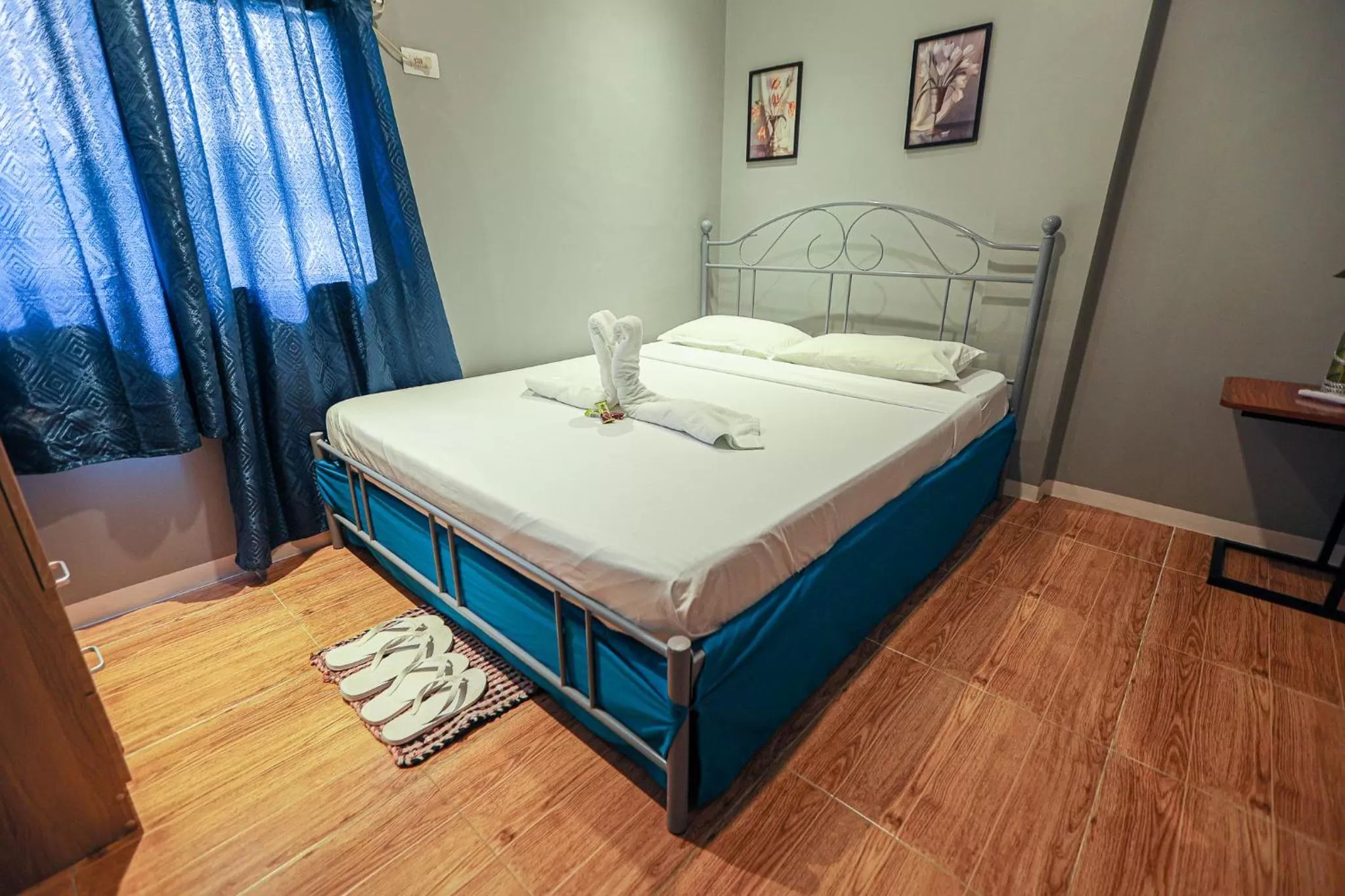 Bed in Kingswick Residences & Lodge