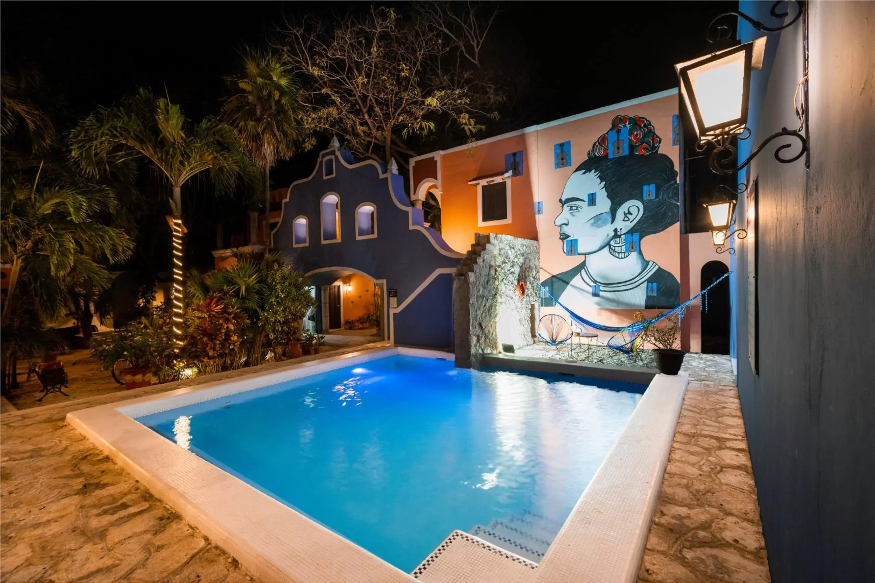 Swimming Pool in Hotel Casa de las Flores