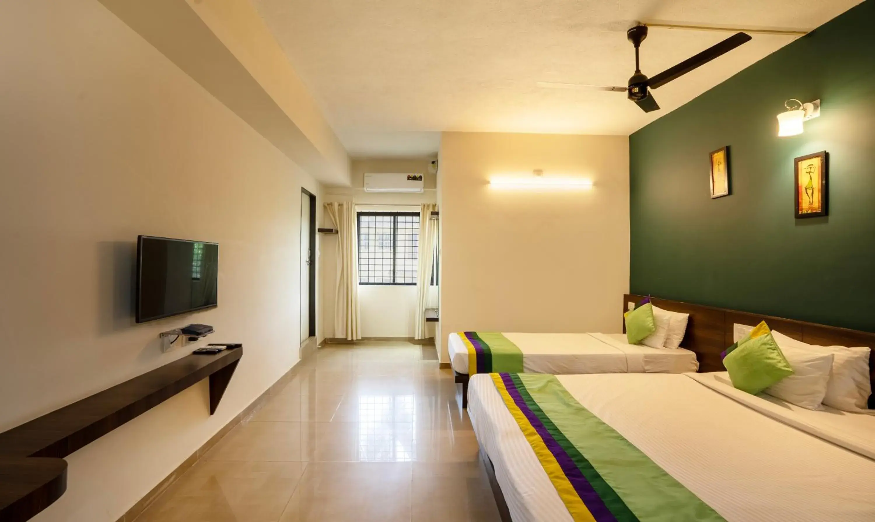 Bedroom in Hotel Vijaya Residency