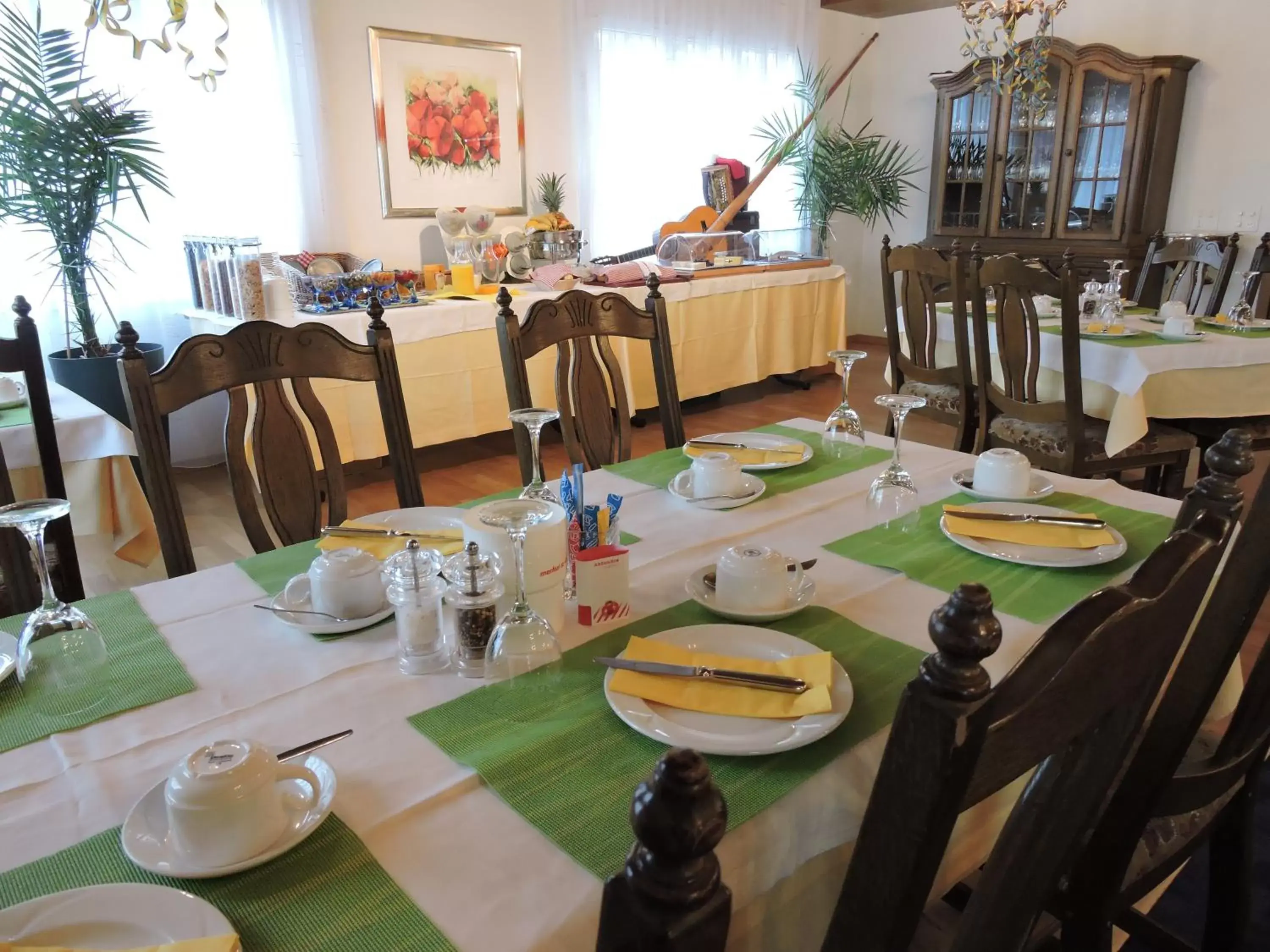 Buffet breakfast, Restaurant/Places to Eat in Hotel Schoenau