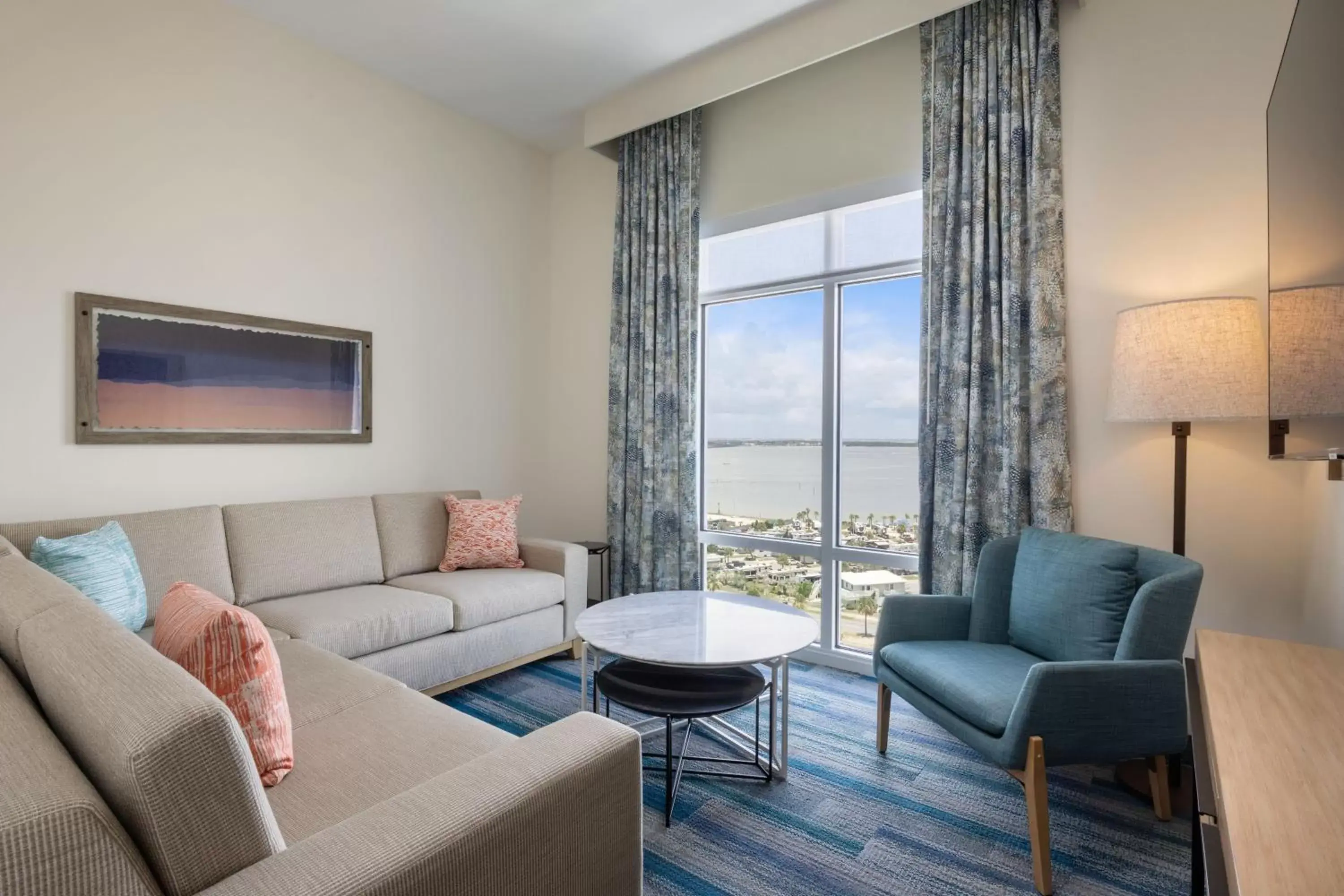 Living room, Seating Area in Fairfield by Marriott Inn & Suites Pensacola Beach