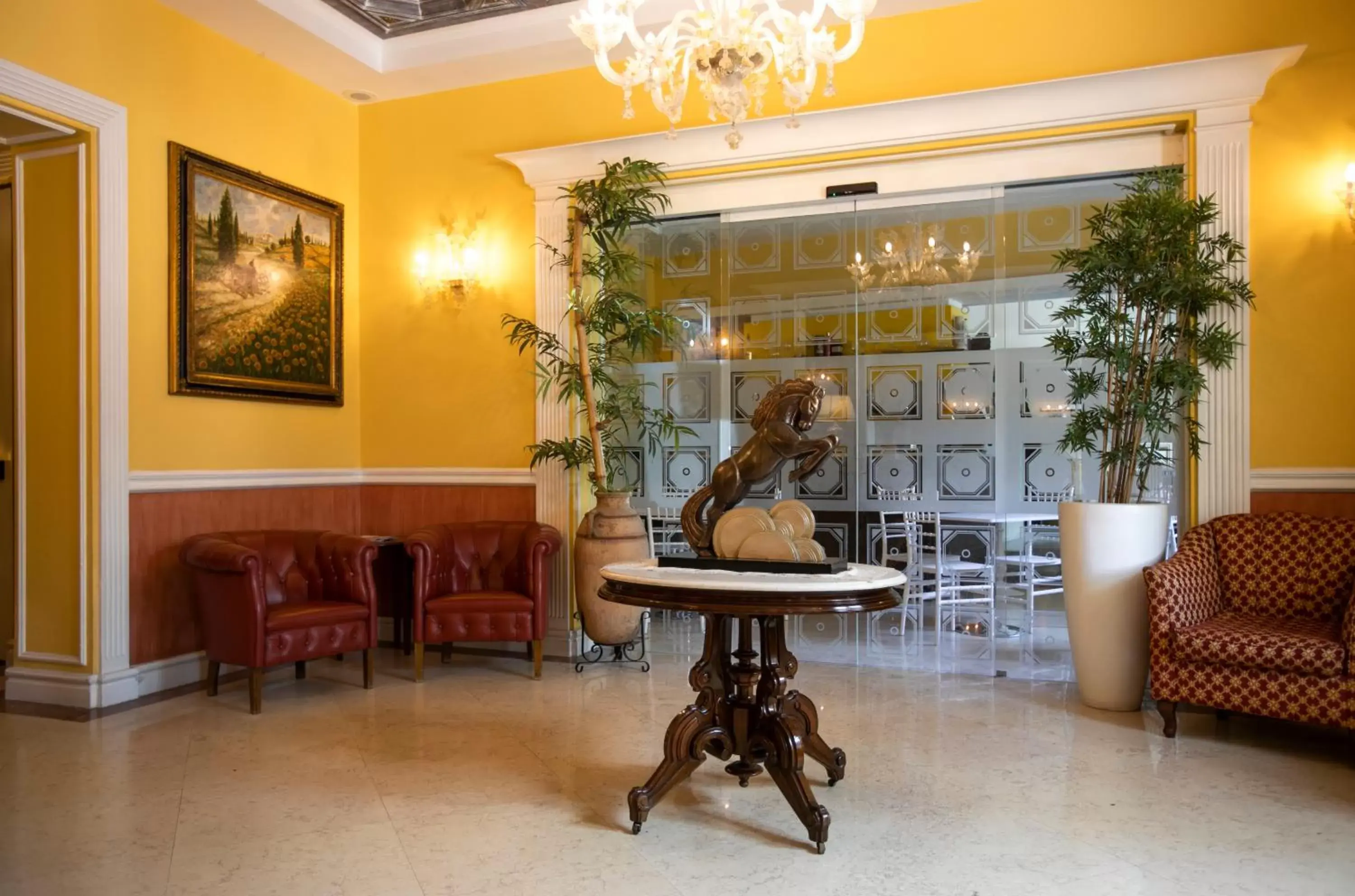 Lobby or reception in Best Western Ai Cavalieri Hotel