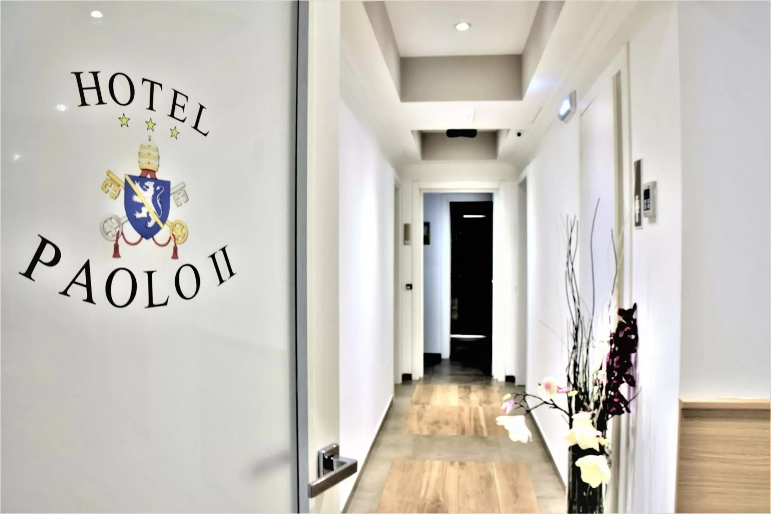 Property logo or sign in Hotel Paolo II