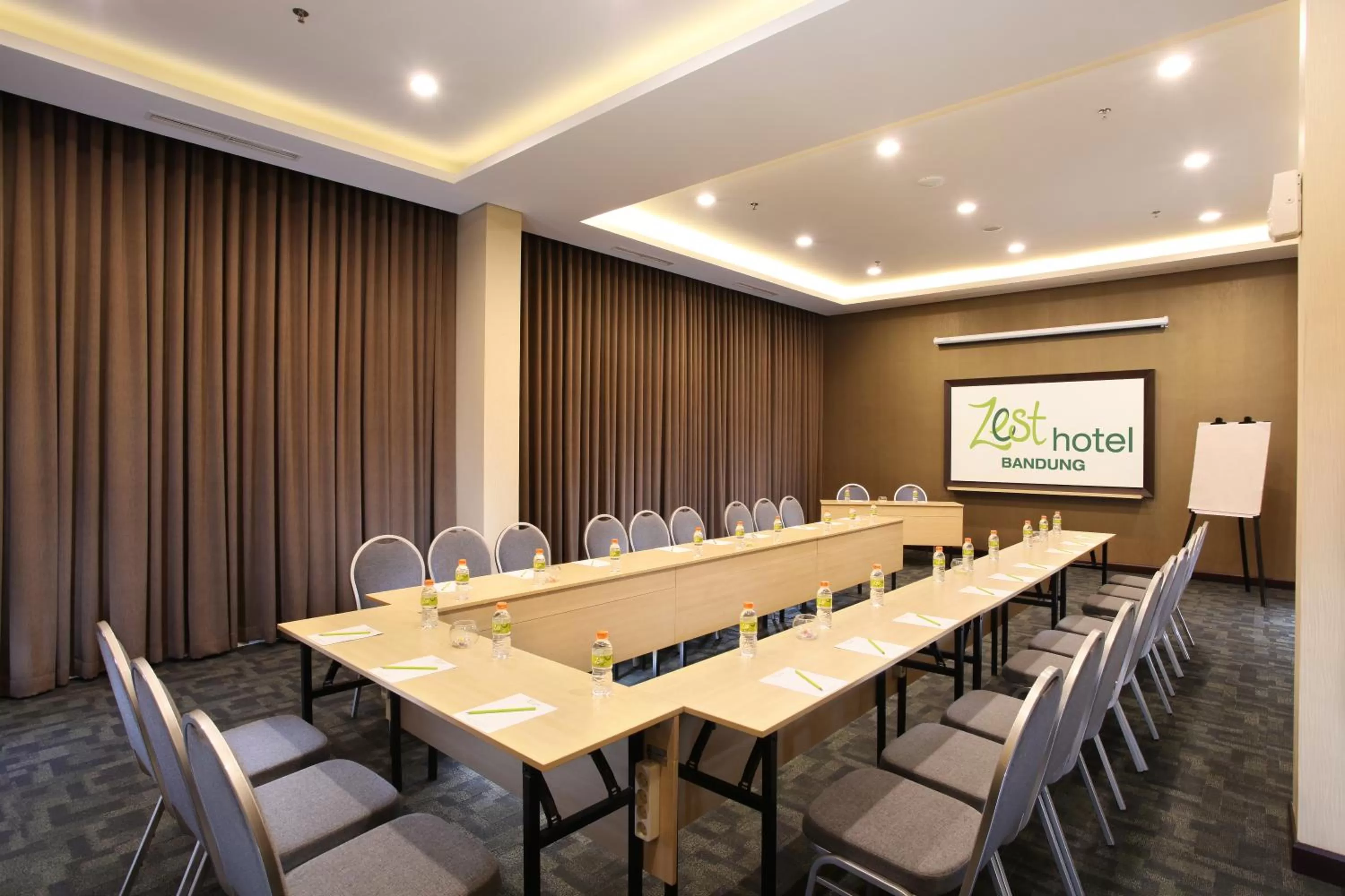 Banquet/Function facilities in Zest Sukajadi Bandung by Swiss-Belhotel International