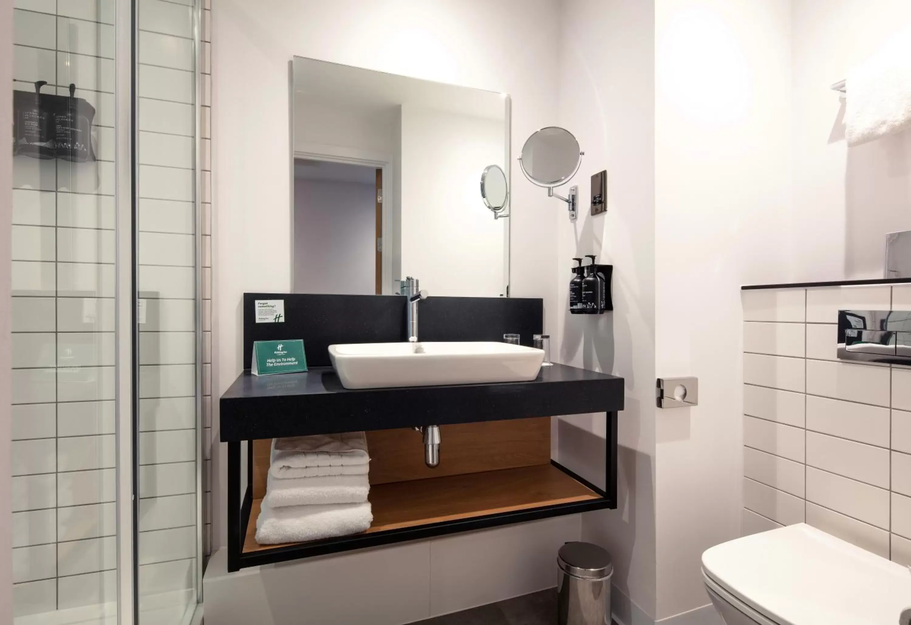 Bathroom in Holiday Inn - Sunderland, an IHG Hotel