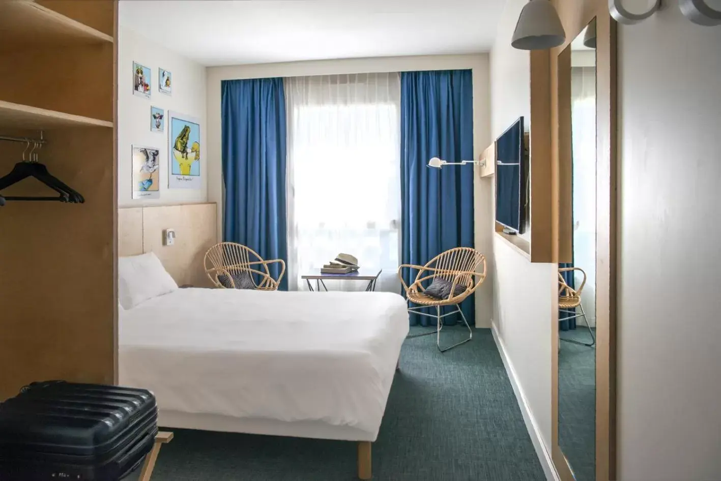 Photo of the whole room, Bed in ibis Styles Deauville Villers Plage