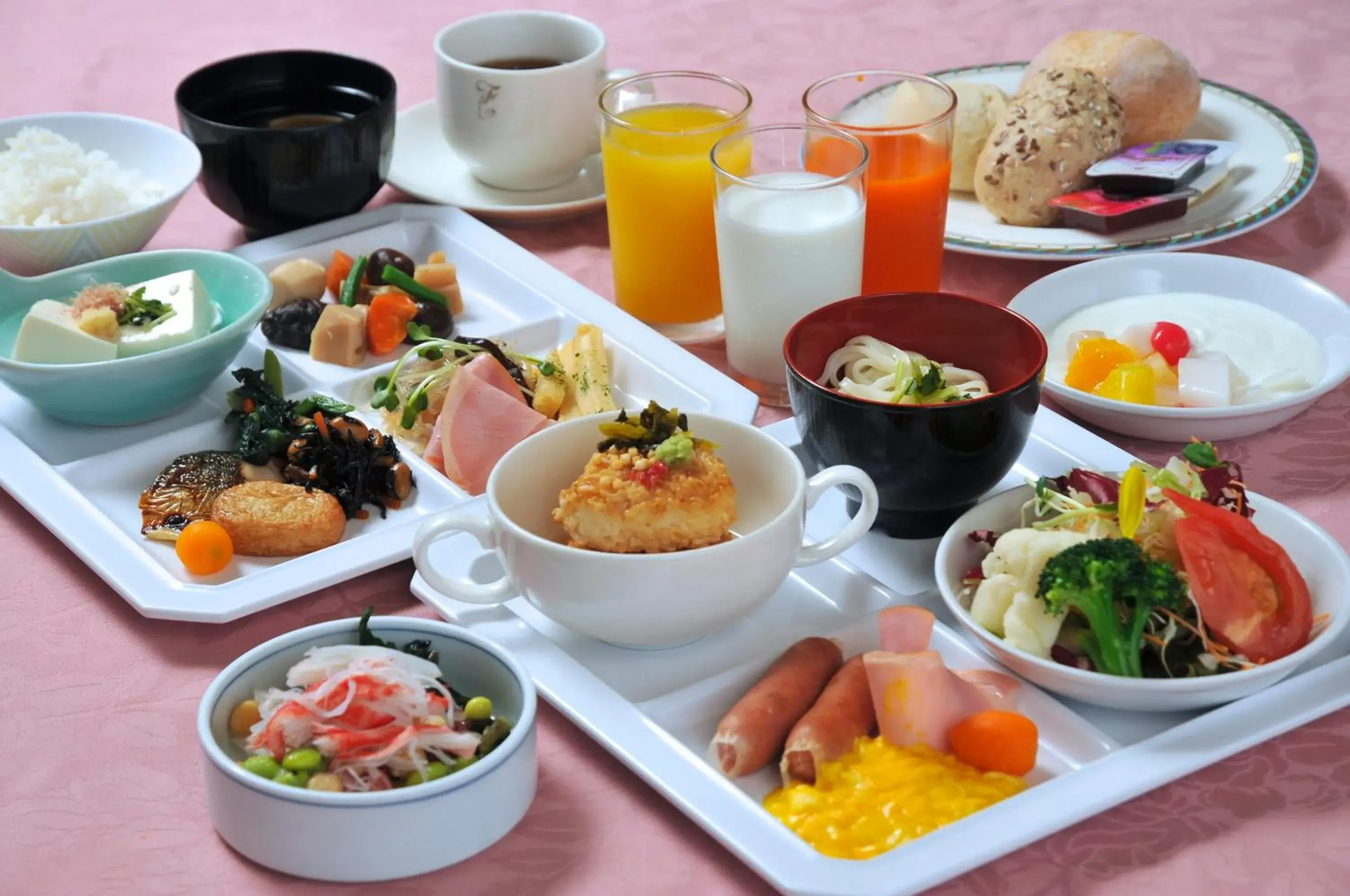 Buffet breakfast in Hotel Listel Shinjuku