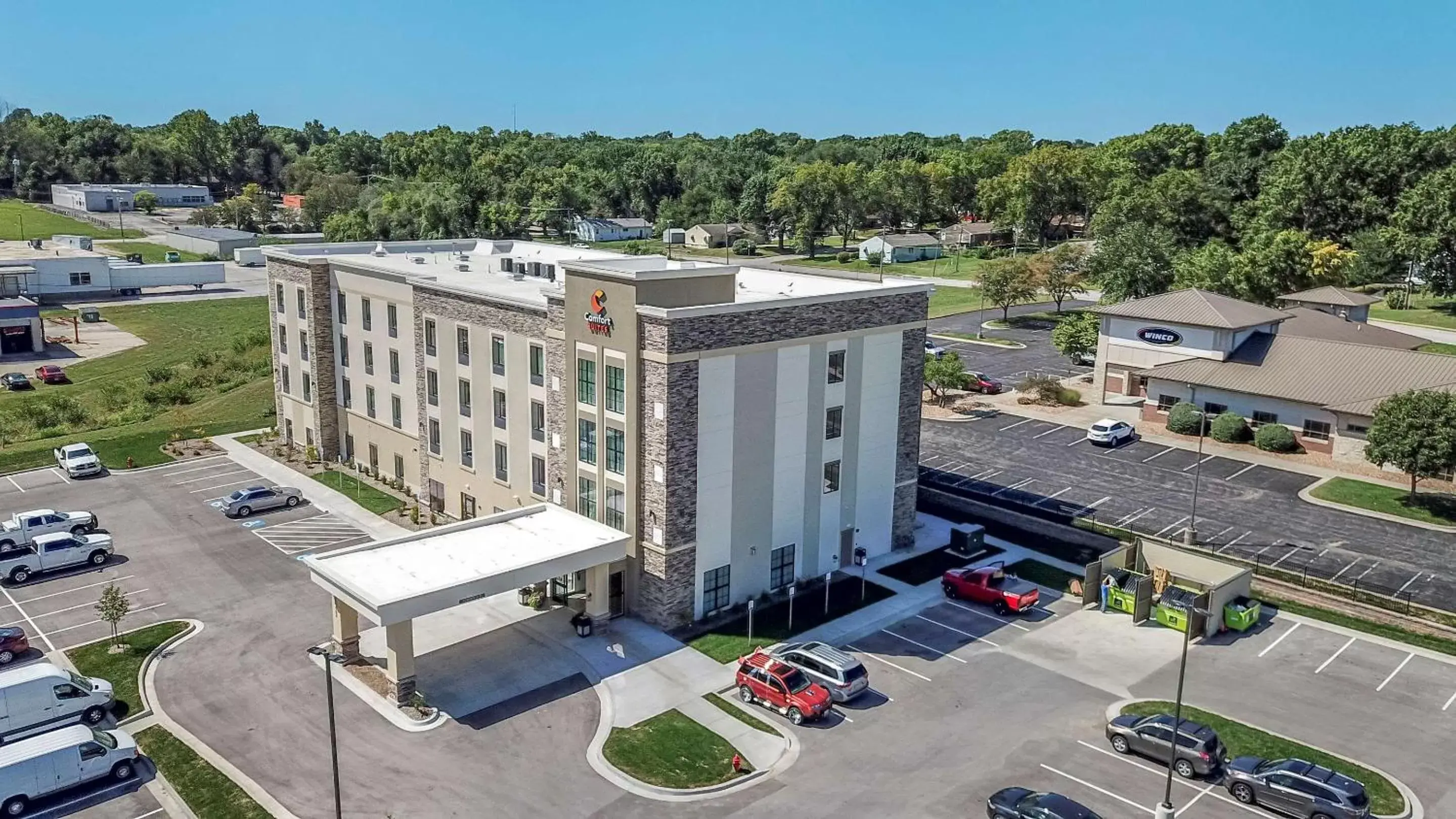 Property building, Bird's-eye View in Comfort Suites Grandview - Kansas City
