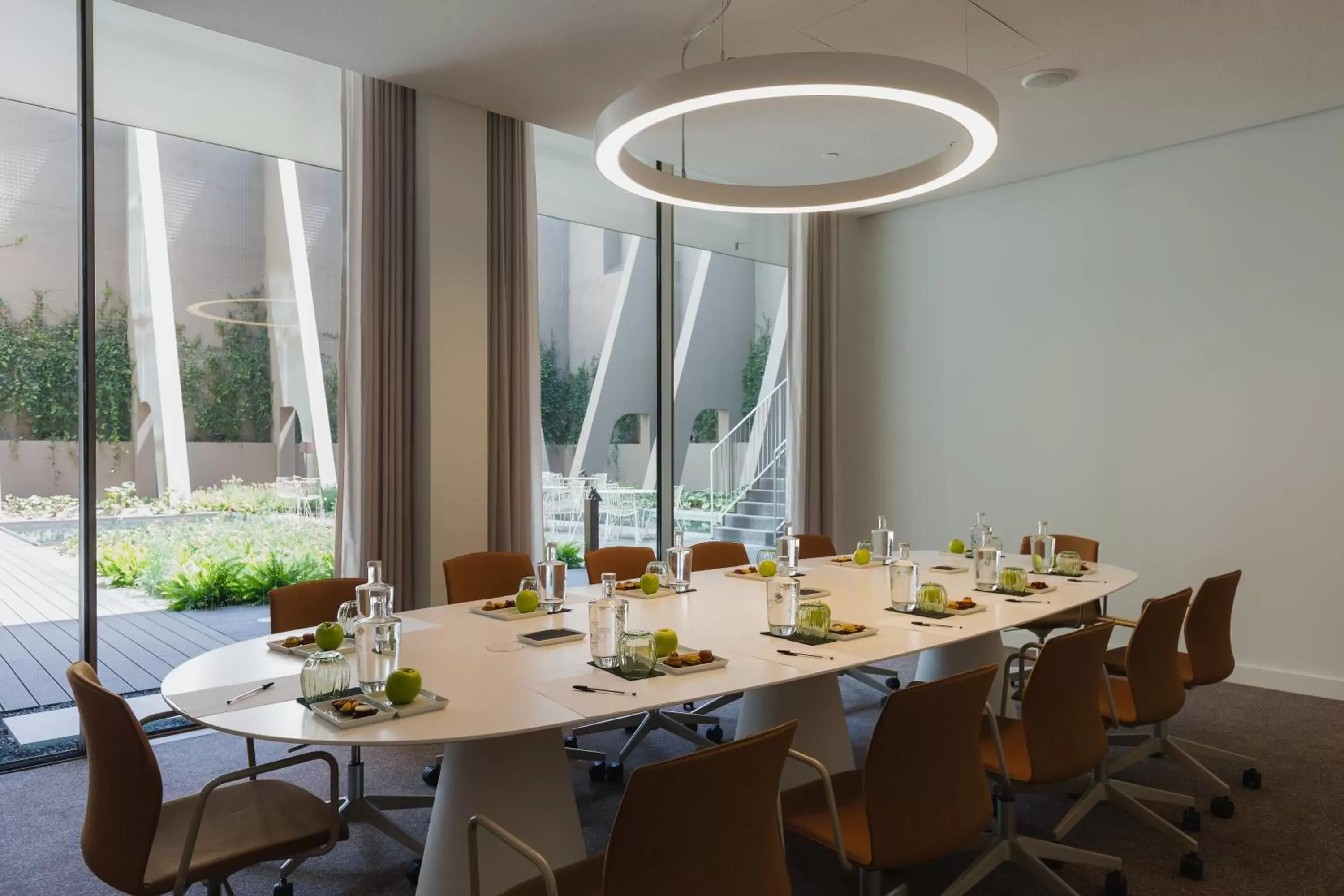 Meeting/conference room in Lumen Hotel & The Lisbon Light Show