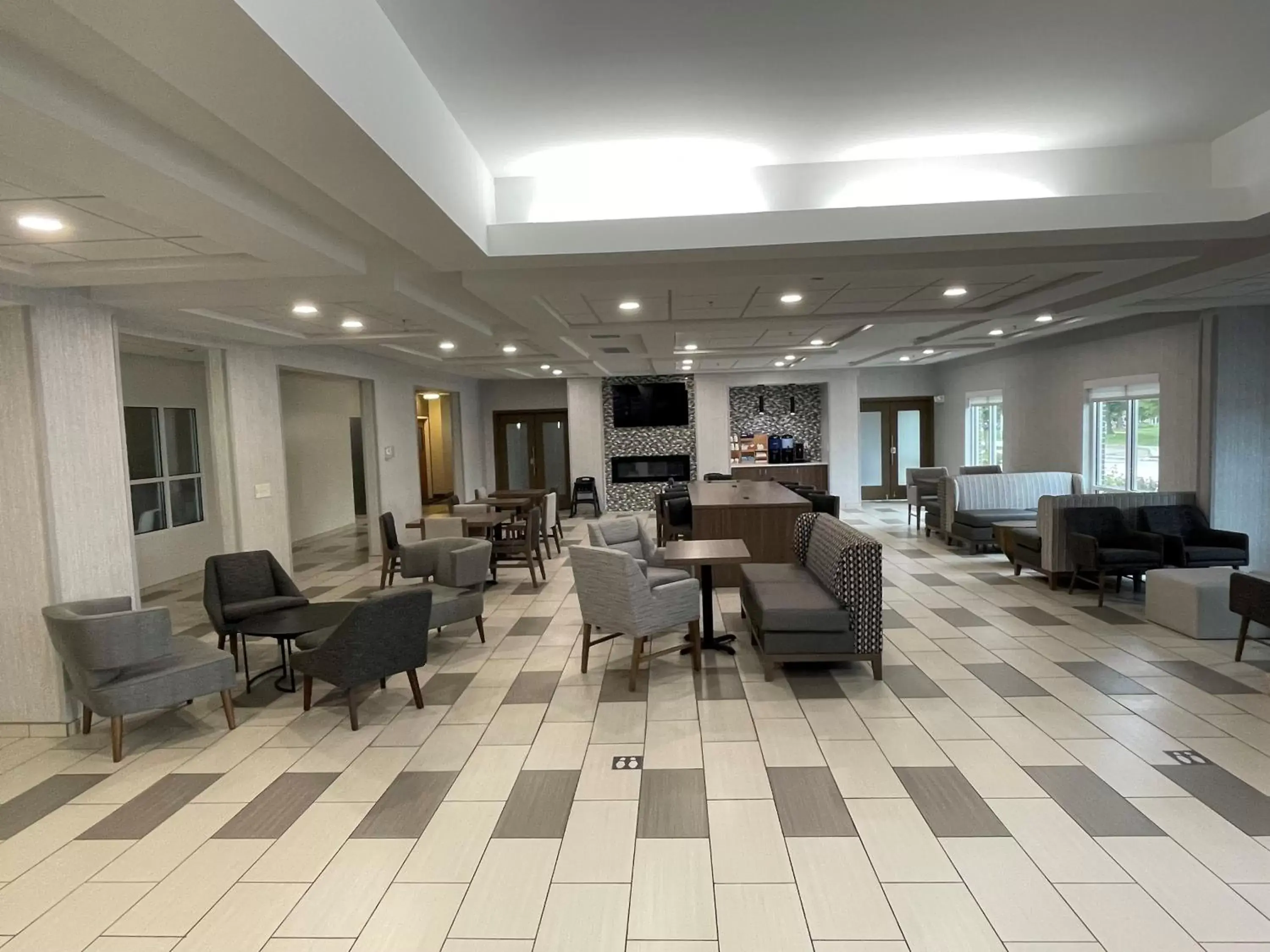 Lobby or reception, Lobby/Reception in La Quinta Inn & Suites by Wyndham Ankeny IA - Des Moines IA