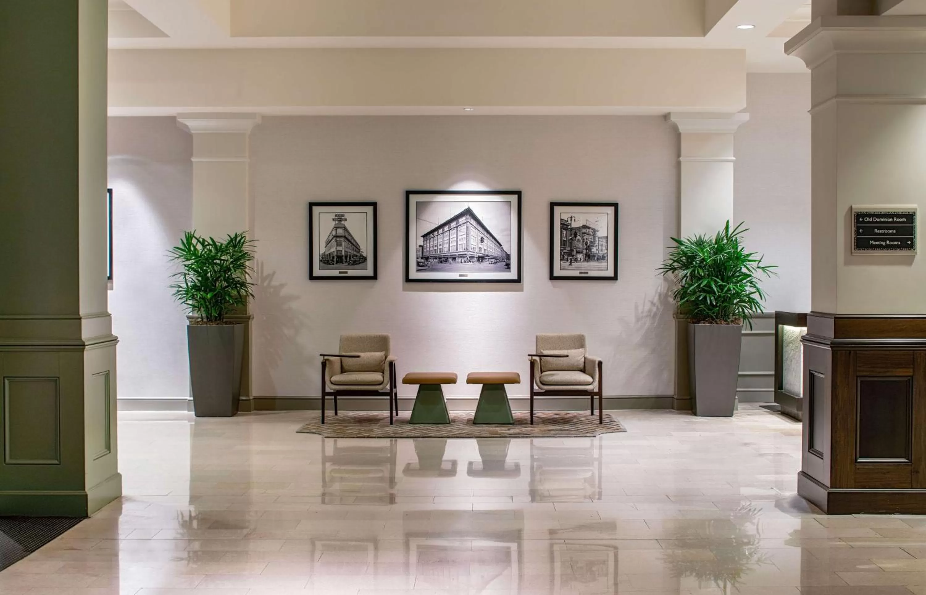 Lobby or reception in Hilton Richmond Downtown