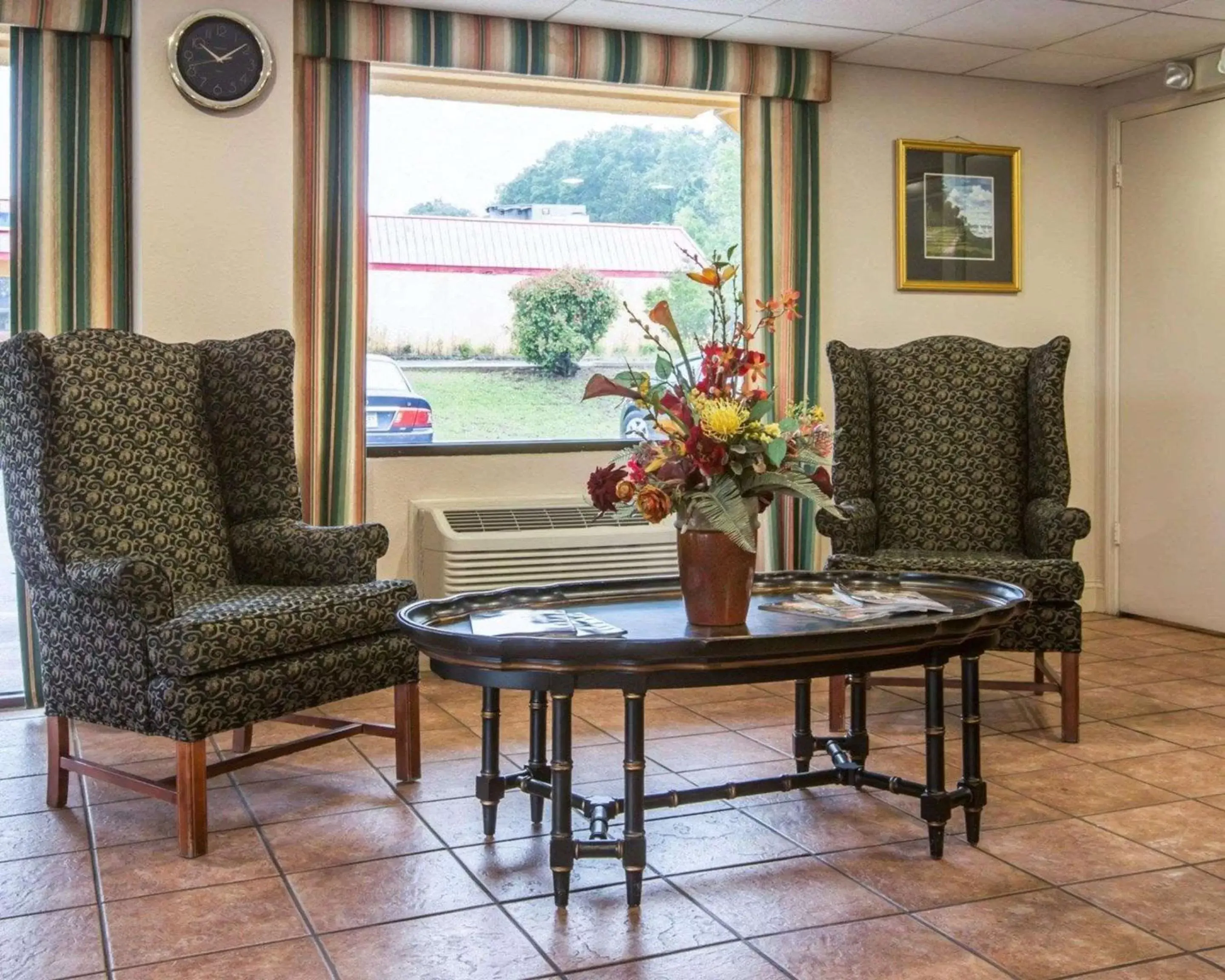 Lobby or reception, Seating Area in Econo Lodge Inn & Suites At Fort Moore