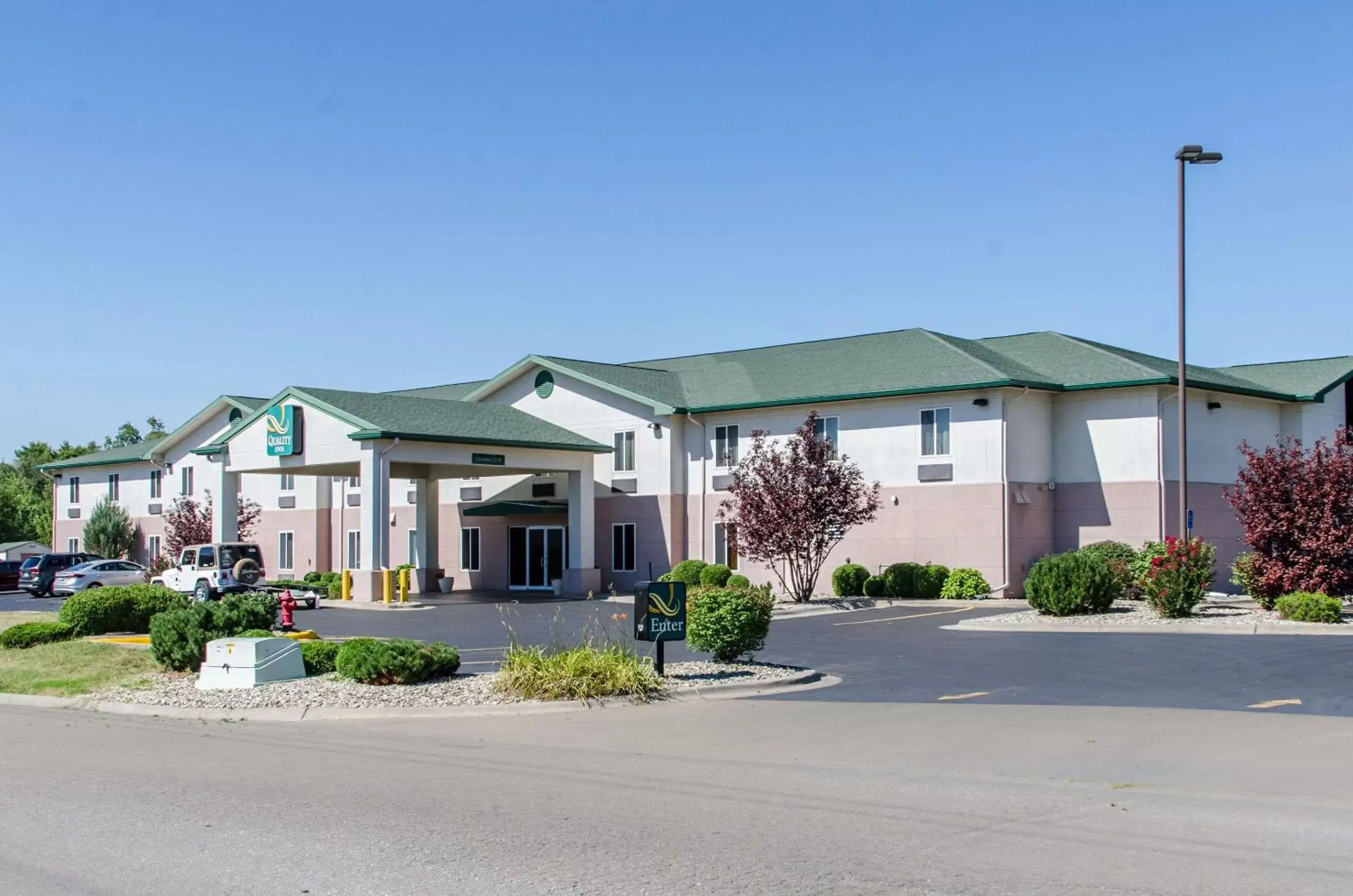 Property Building in Quality Inn Junction City near Fort Riley