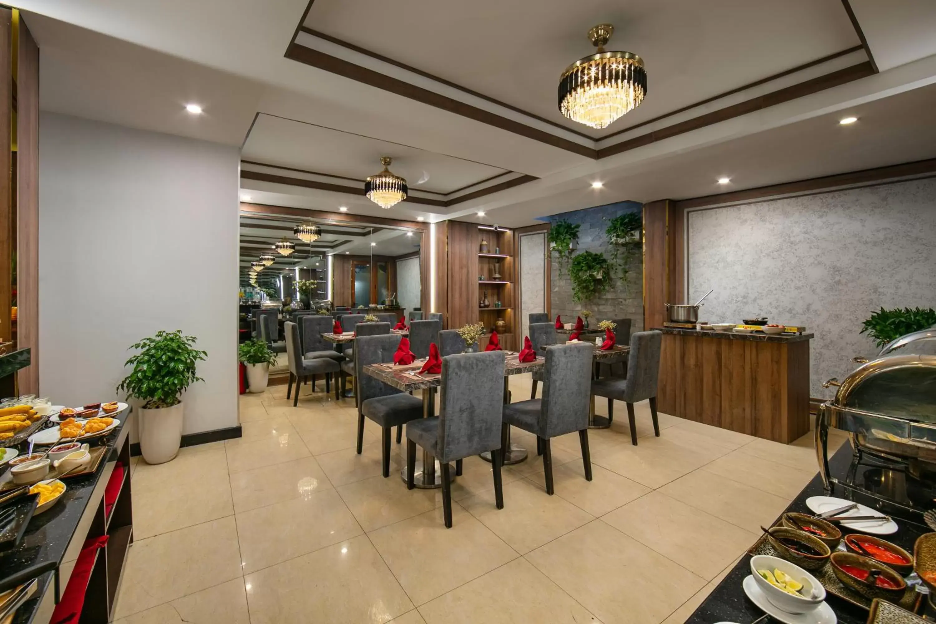 Restaurant/places to eat in Hanoi La Palm Premier Hotel & Spa Restaurant/places to eat in Hanoi La Palm Premier Hotel & Spa