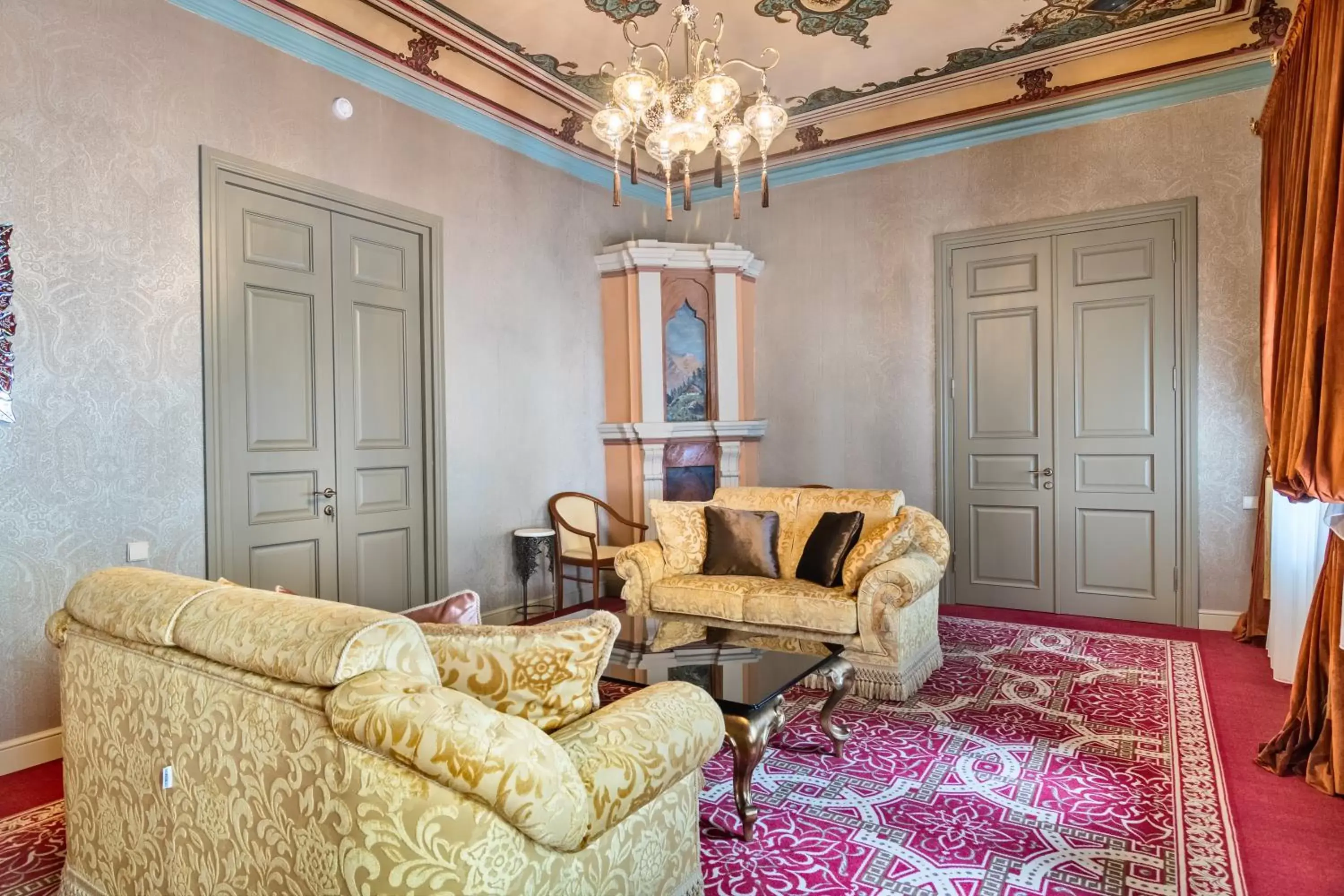 Living room, Seating Area in Golden Tulip Borjomi