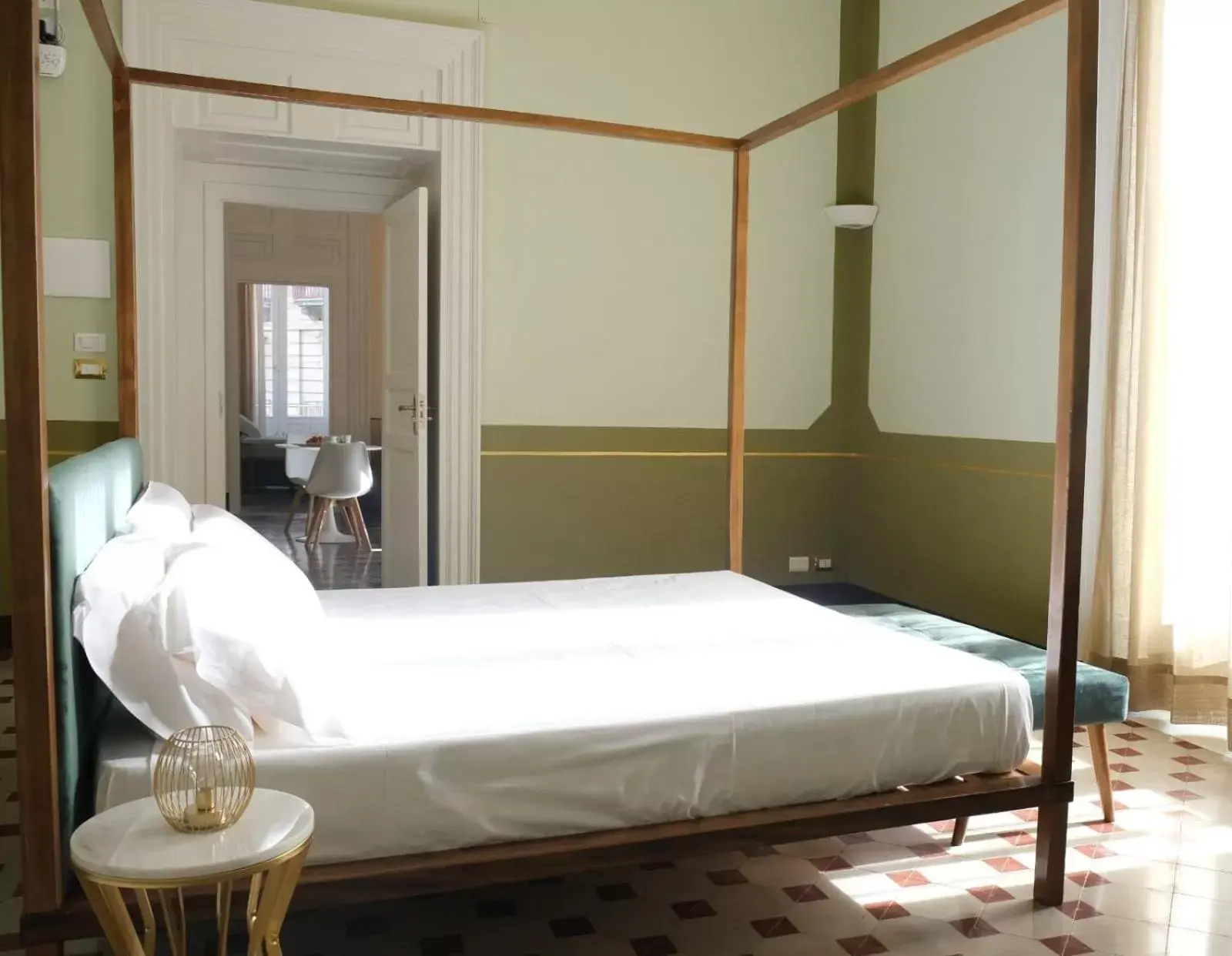 Bed in Toscano Palace Luxury Rooms Catania