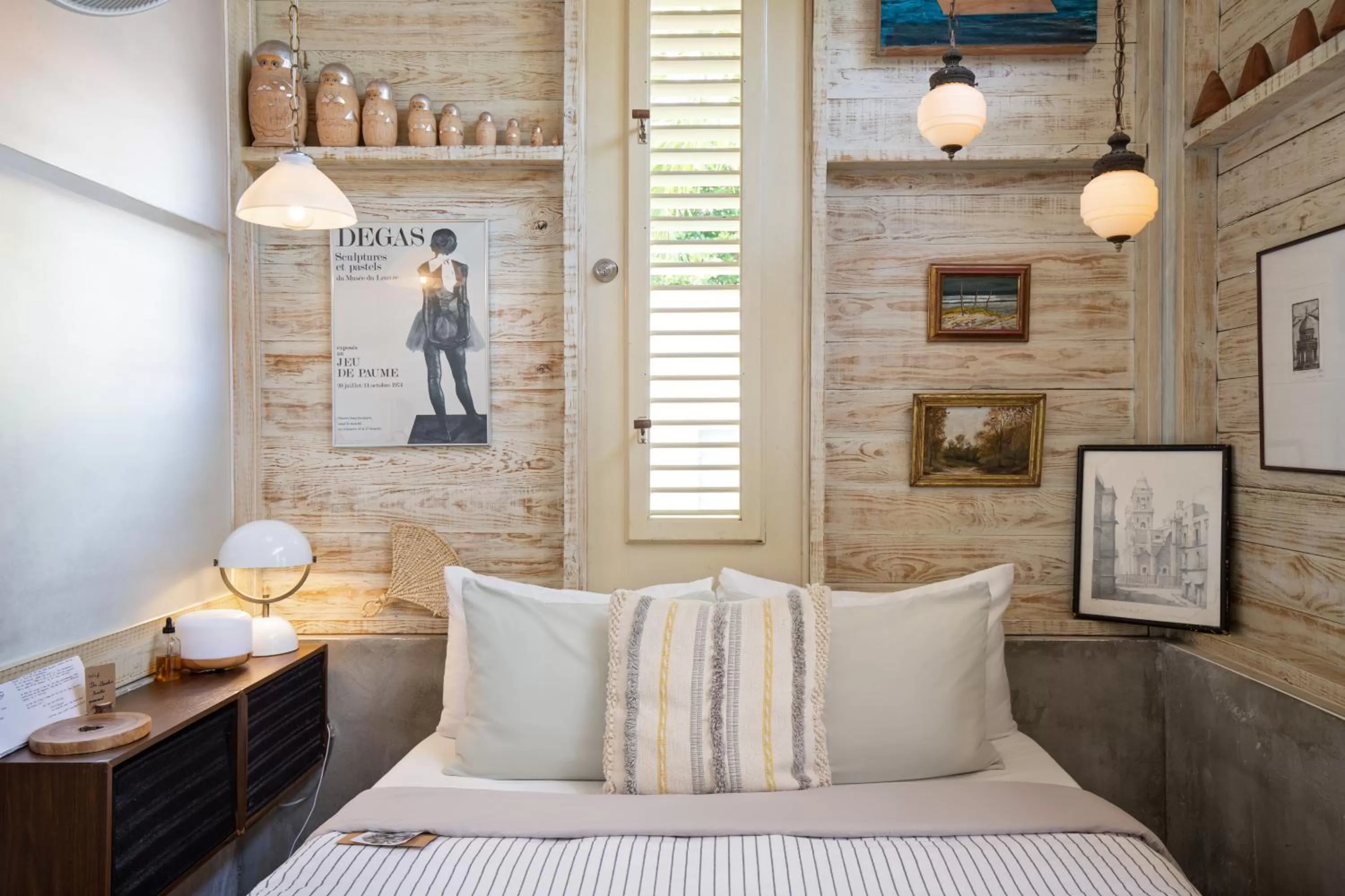 Bed in La Botanica Hotel