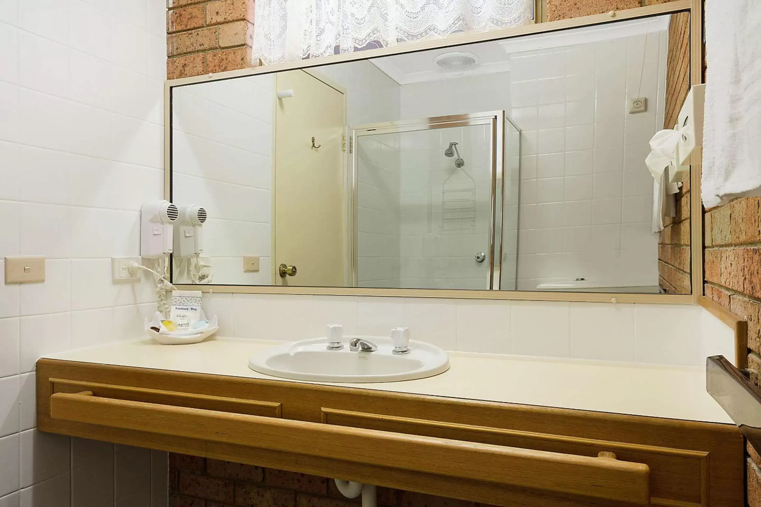 Photo of the whole room, Bathroom in Comfort Inn Merimbula