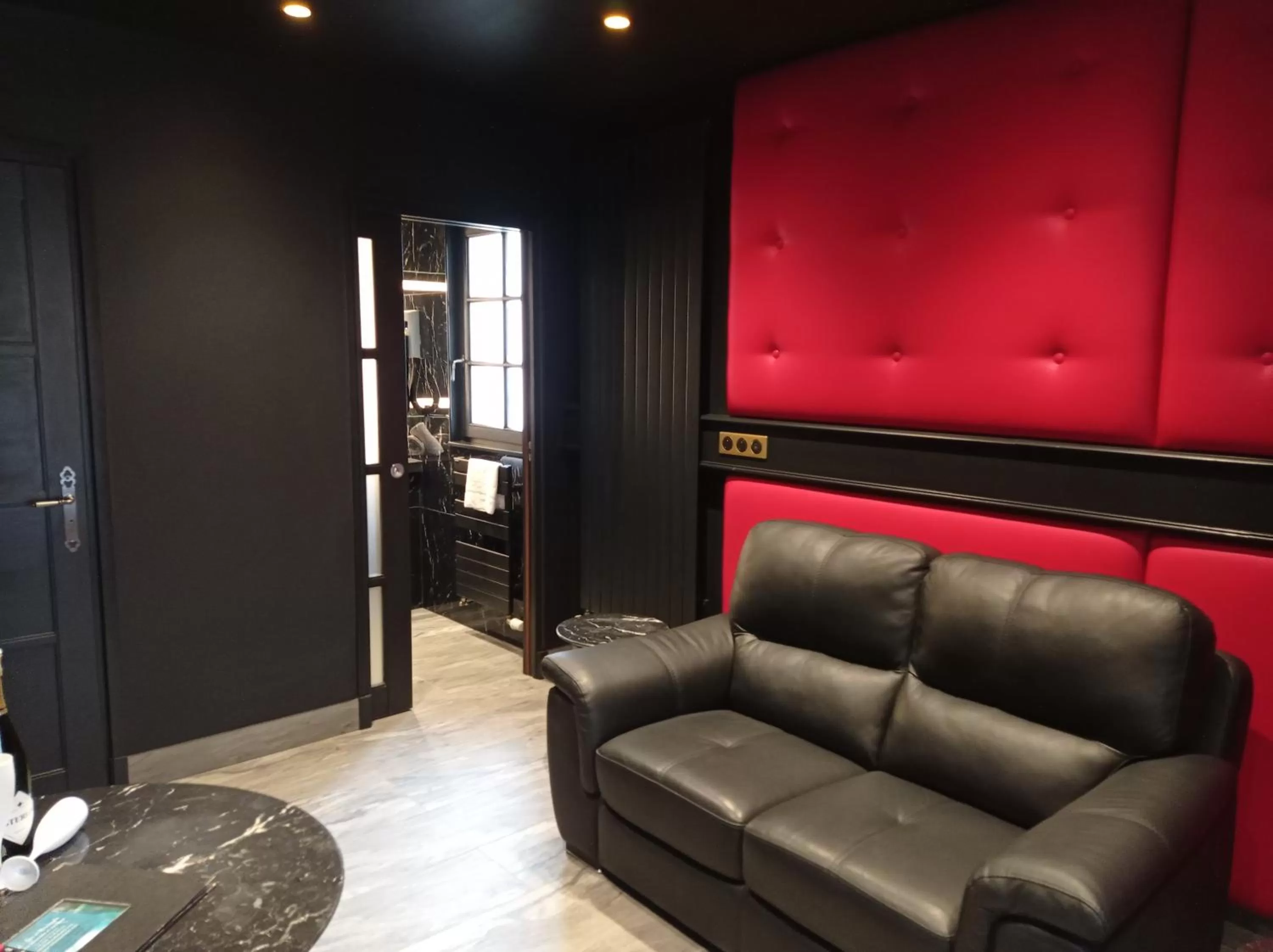 Bathroom in Hotel et Spa Le Lion d'Or