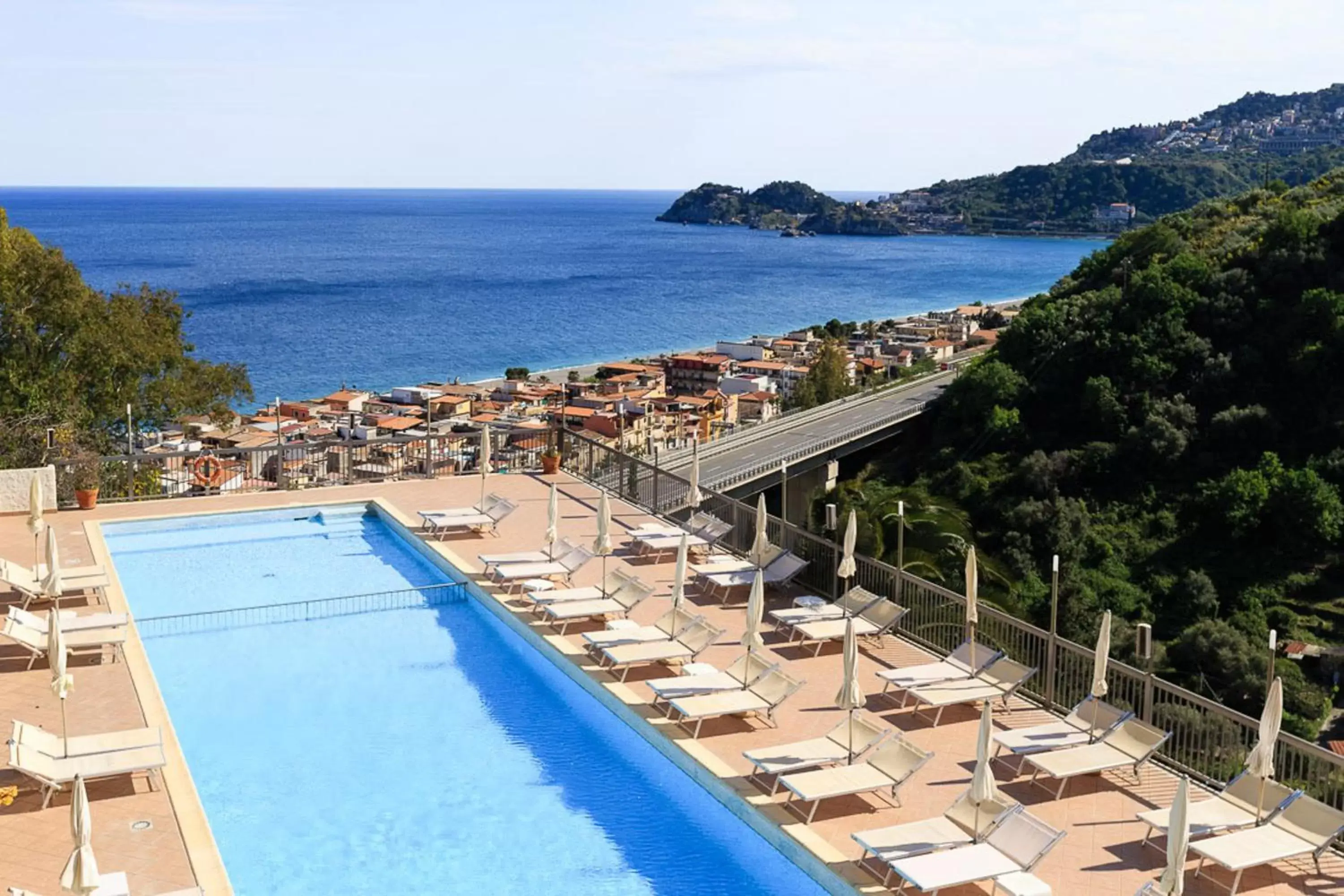 Swimming pool, Pool View in Hotel Antares