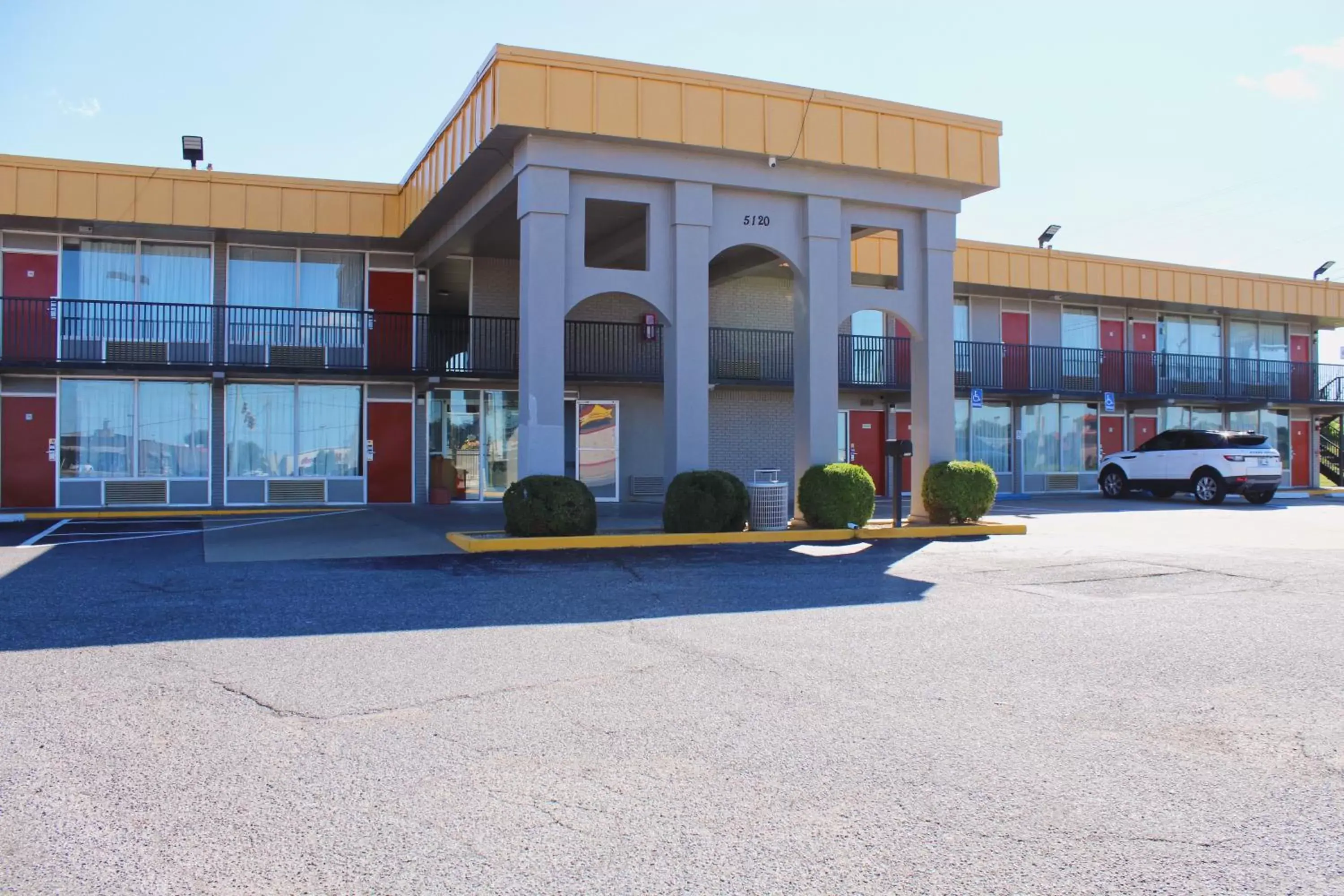 Property Building in Econo Lodge Paducah West I-24