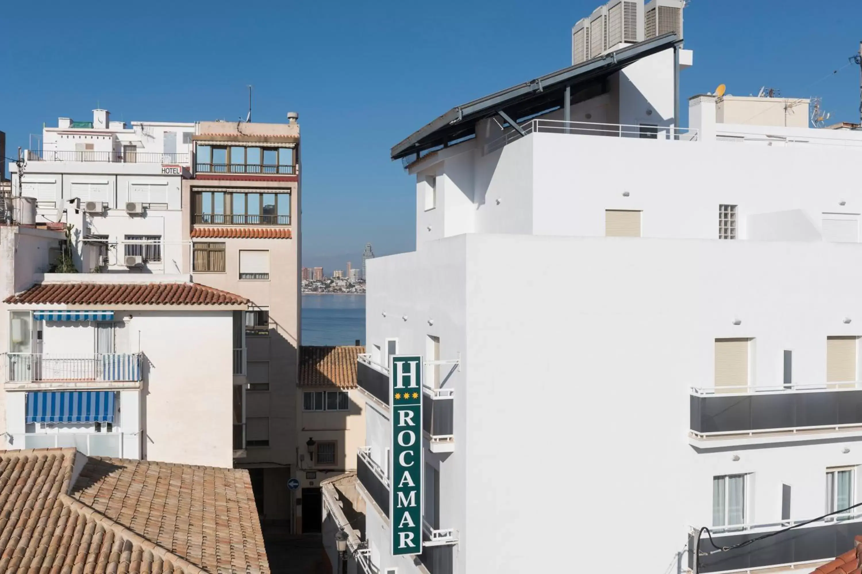 Property Building in Hotel Roca-Mar