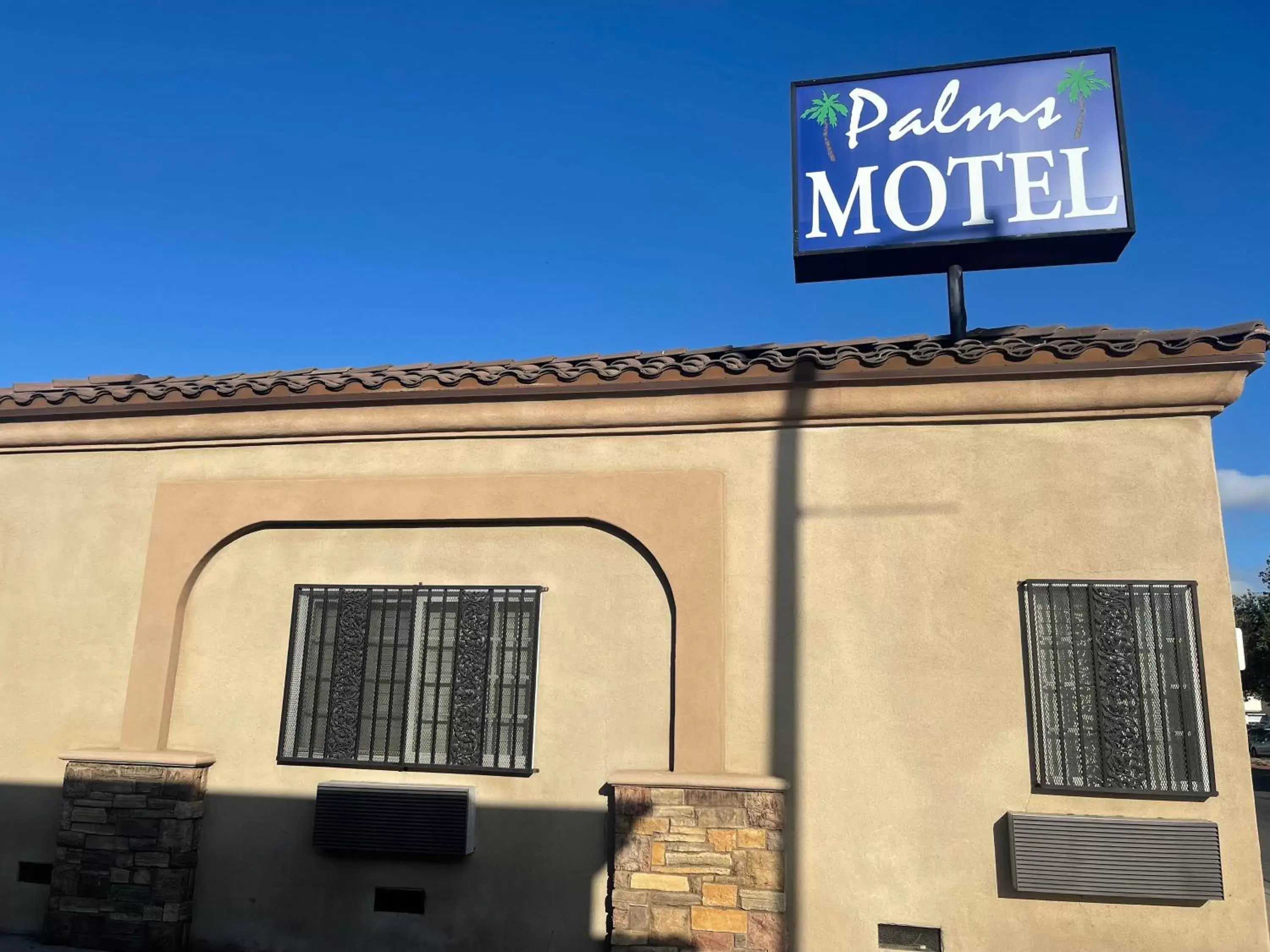 Property building in Palms Motel