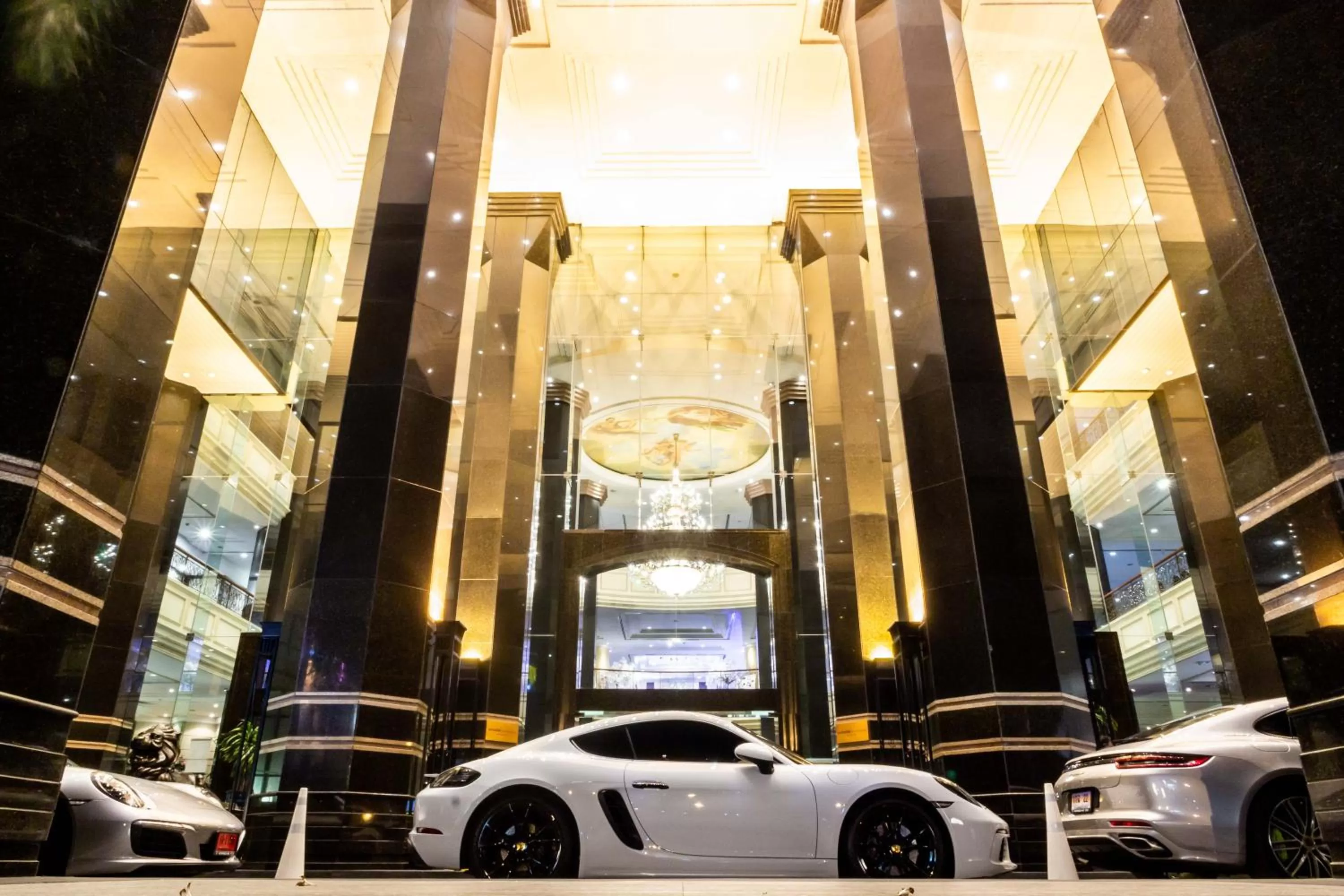 Property building in Swissotel Bangkok Ratchada