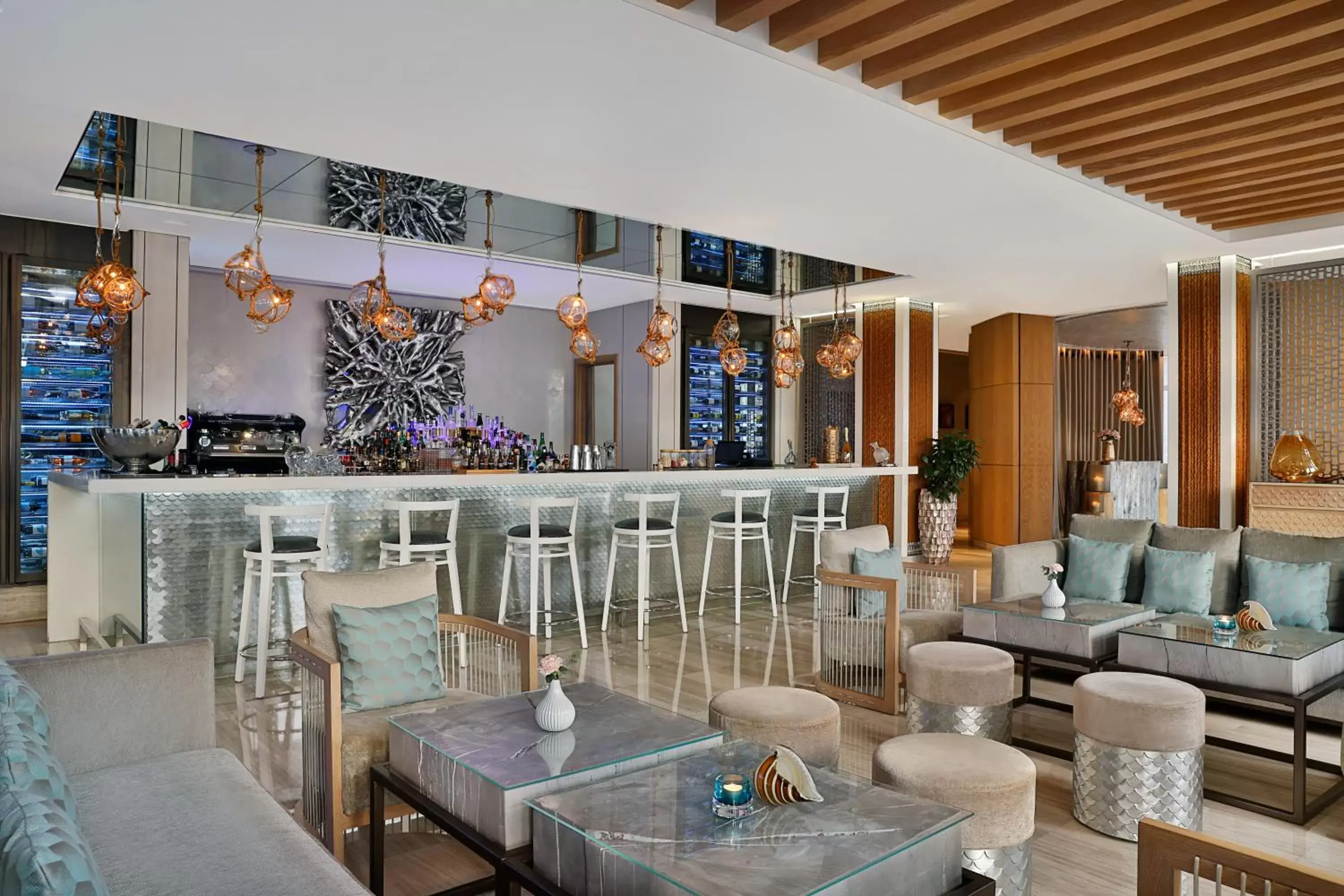 Restaurant/places to eat, Lounge/Bar in The St. Regis Abu Dhabi