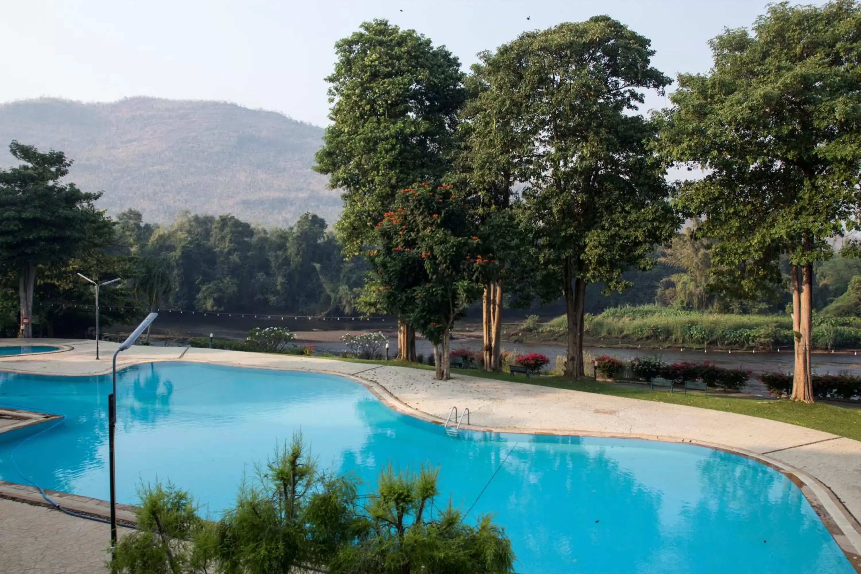 Pool view, Swimming Pool in Aekpailin River Kwai Resort