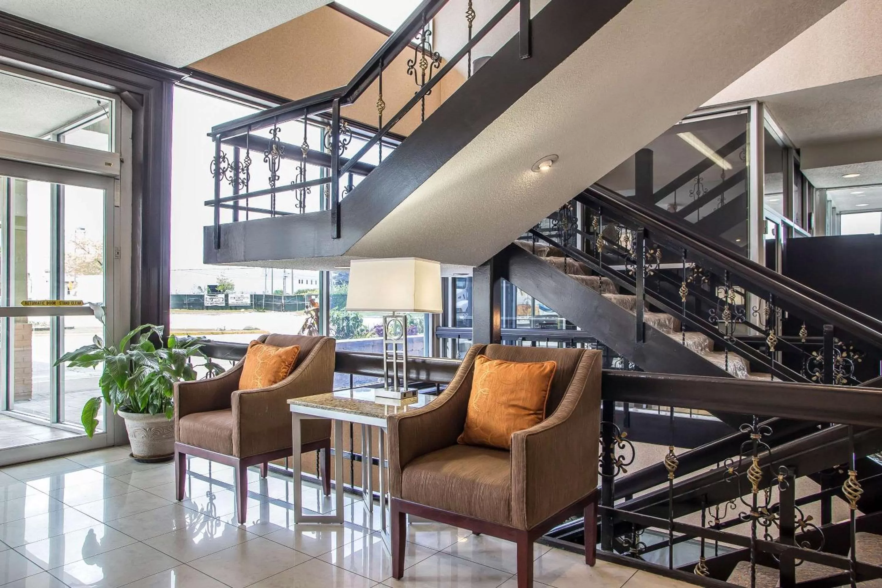 Lobby or reception in Quality Inn O'Hare Airport