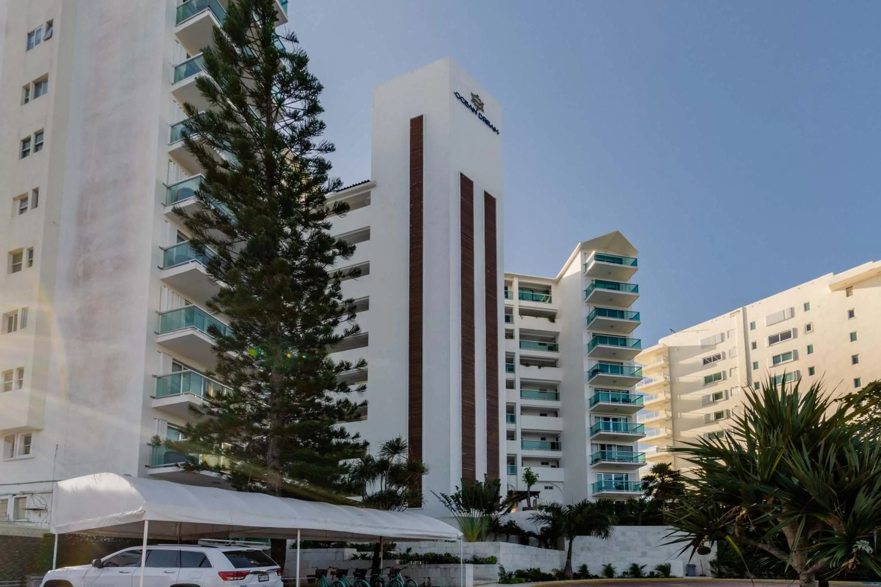 Property building in Ocean Dream Cancun by GuruHotel