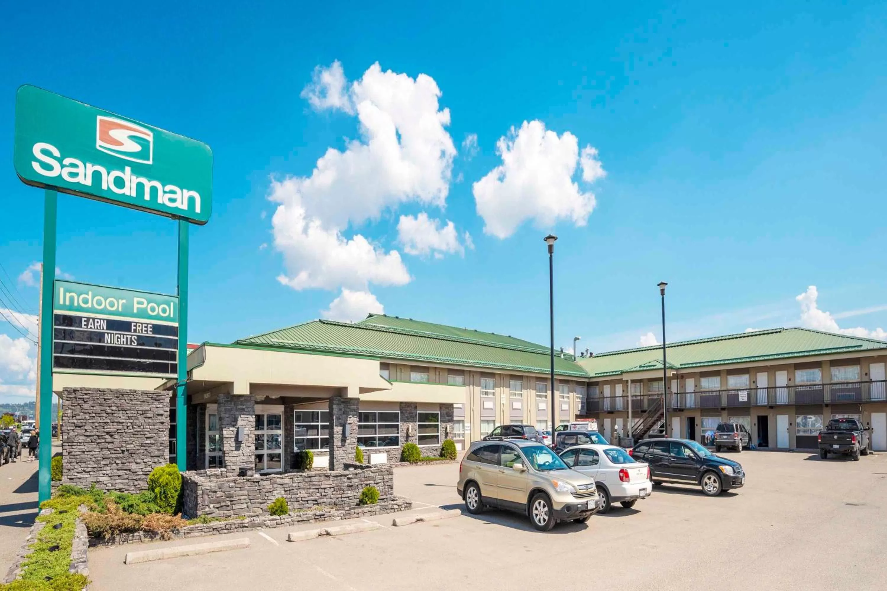Property building in Sandman Hotel & Suites Prince George