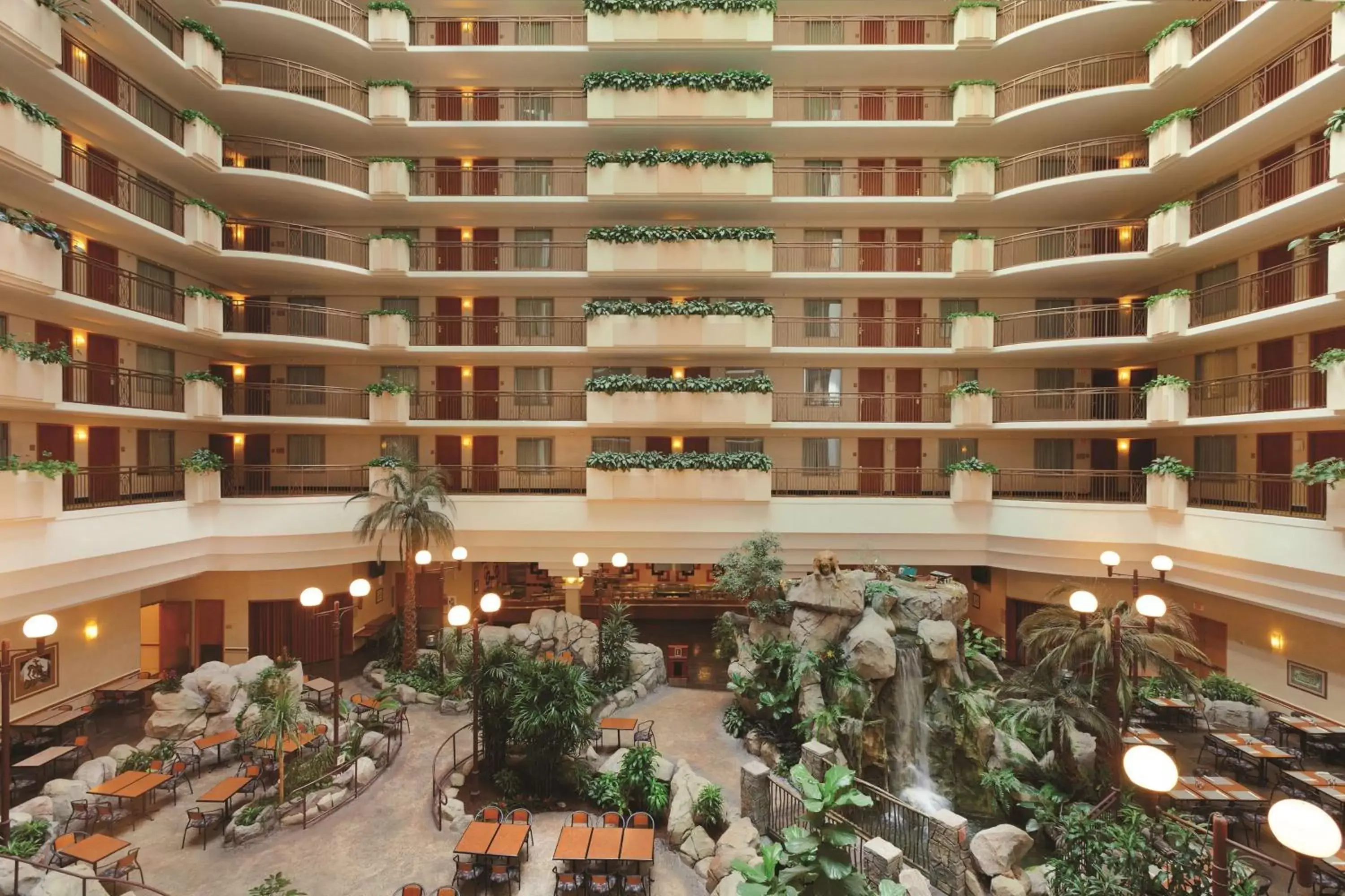 Lobby or reception in Embassy Suites by Hilton Anaheim South