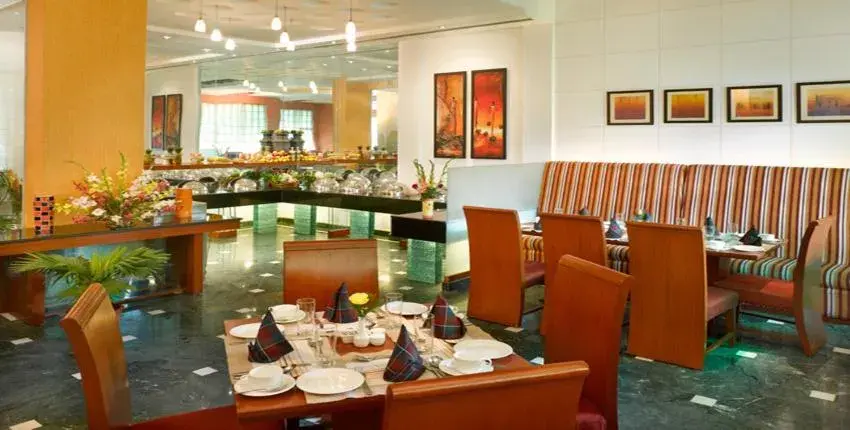 Restaurant/places to eat in Hotel Hindusthan International, Varanasi Restaurant/places to eat in Hotel Hindusthan International, Varanasi