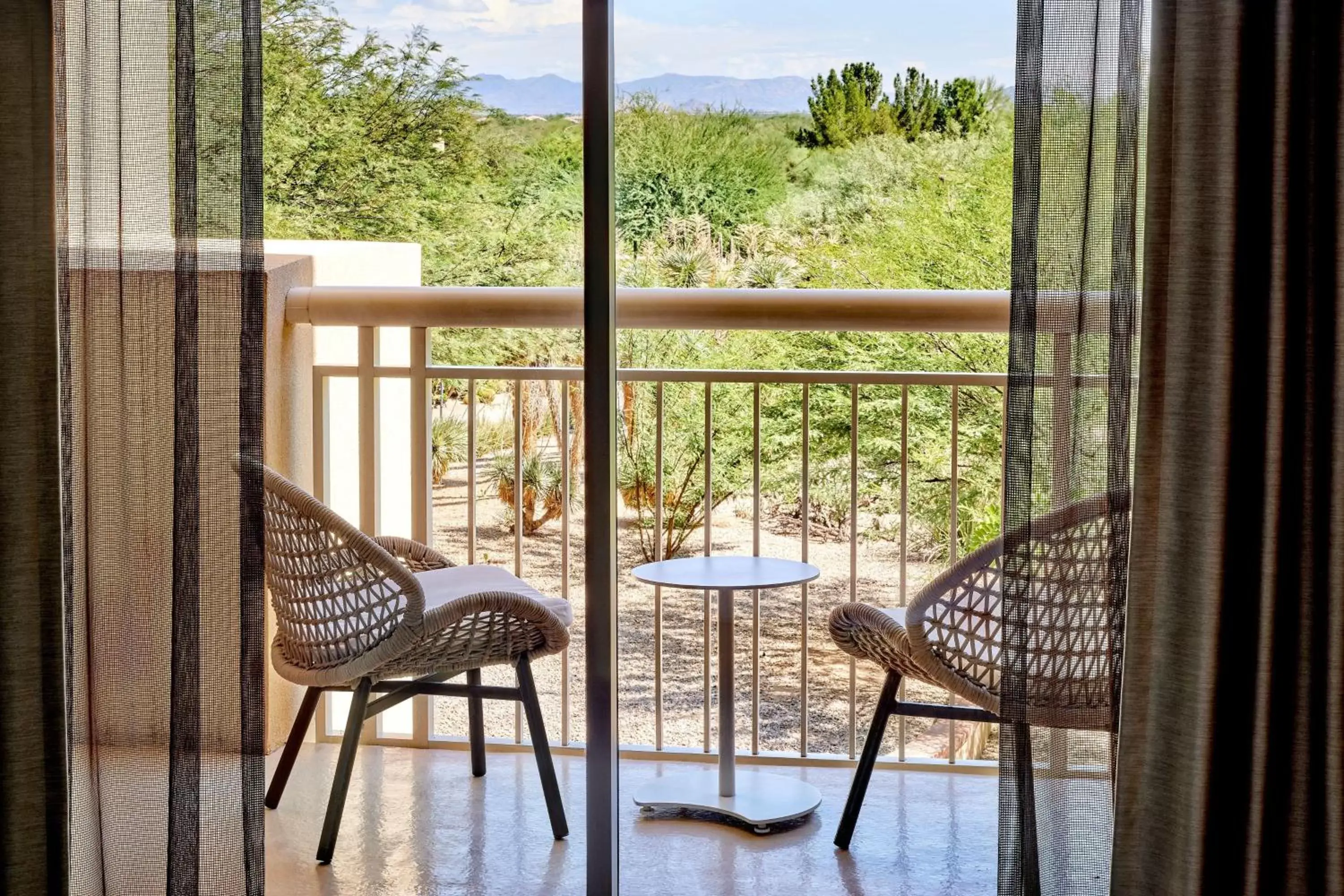 Photo of the whole room, Balcony/Terrace in JW Marriott Phoenix Desert Ridge Resort & Spa