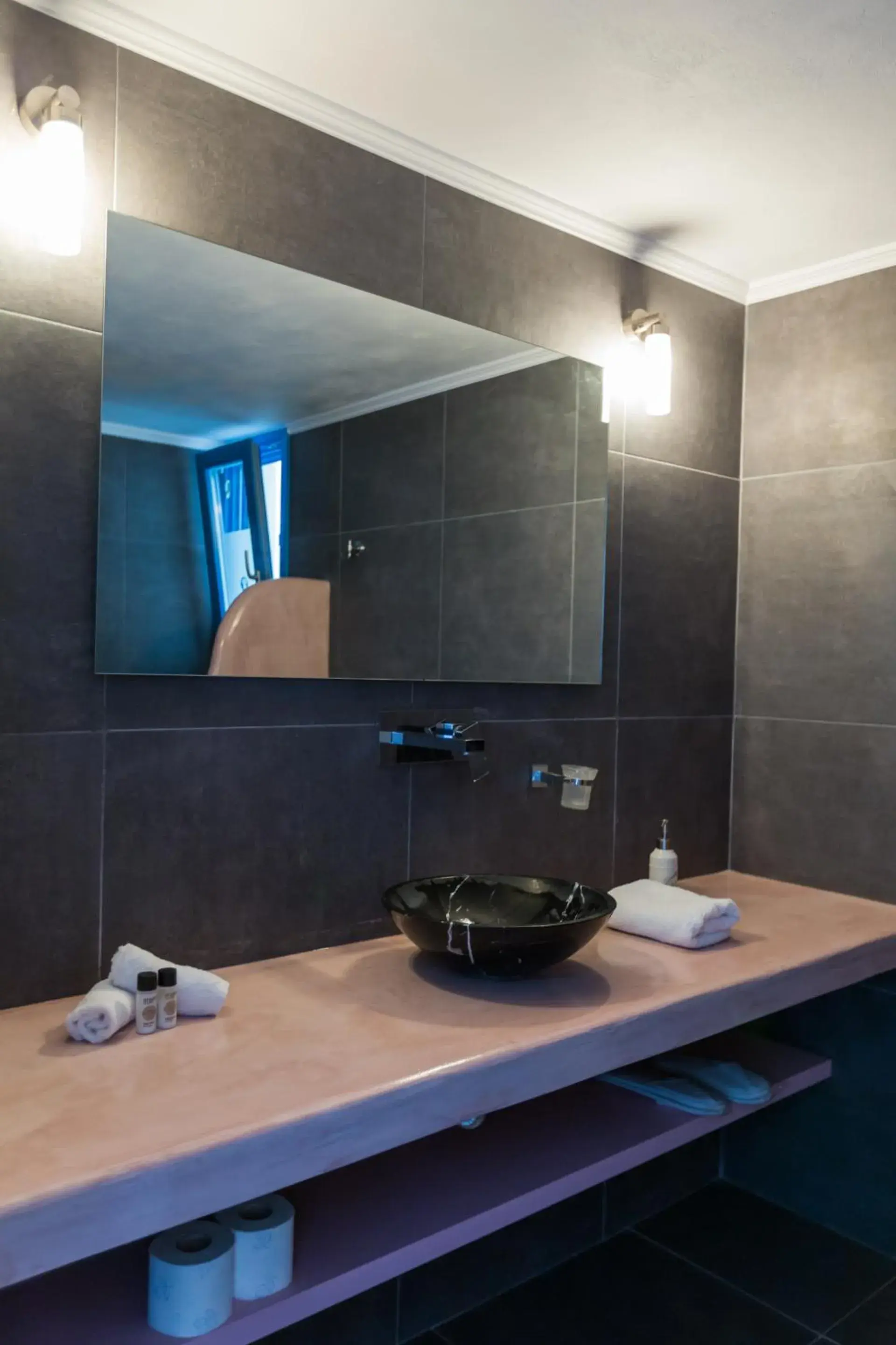 Shower, Bathroom in Desiterra Resort