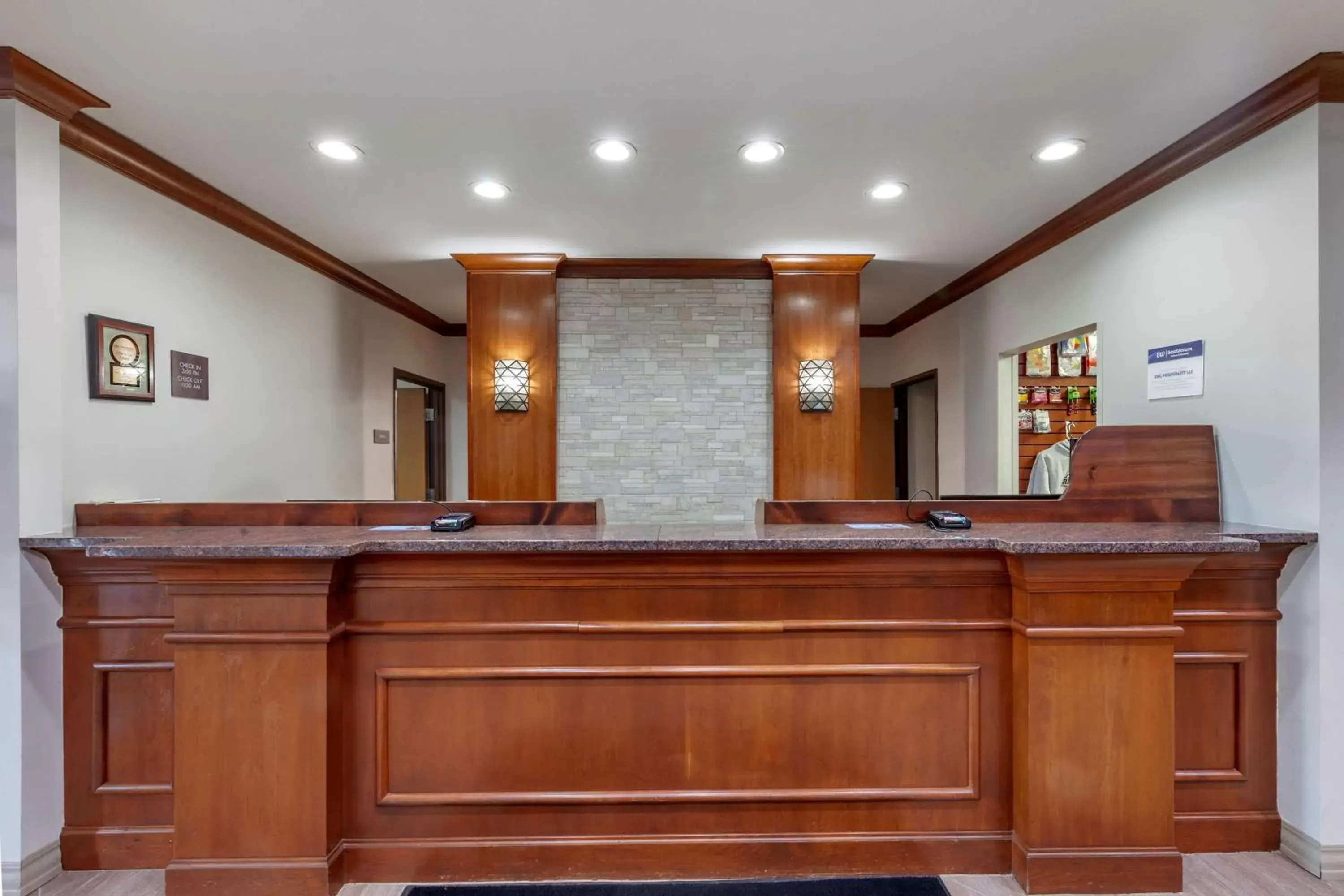 Lobby or reception in Best Western PLUS Sparta Trail Lodge Lobby or reception in Best Western PLUS Sparta Trail Lodge