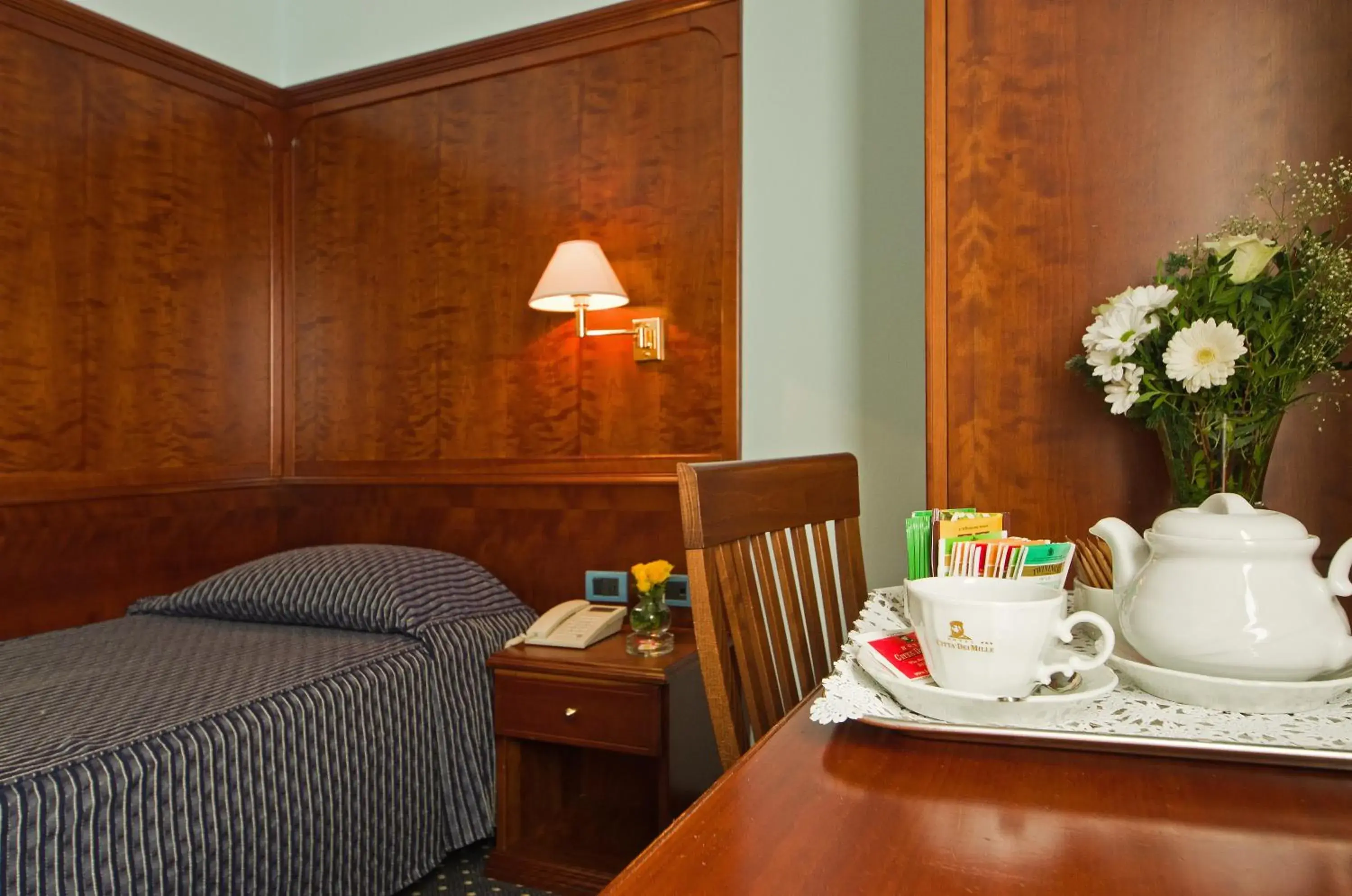 Bedroom in Hotel Città Dei Mille