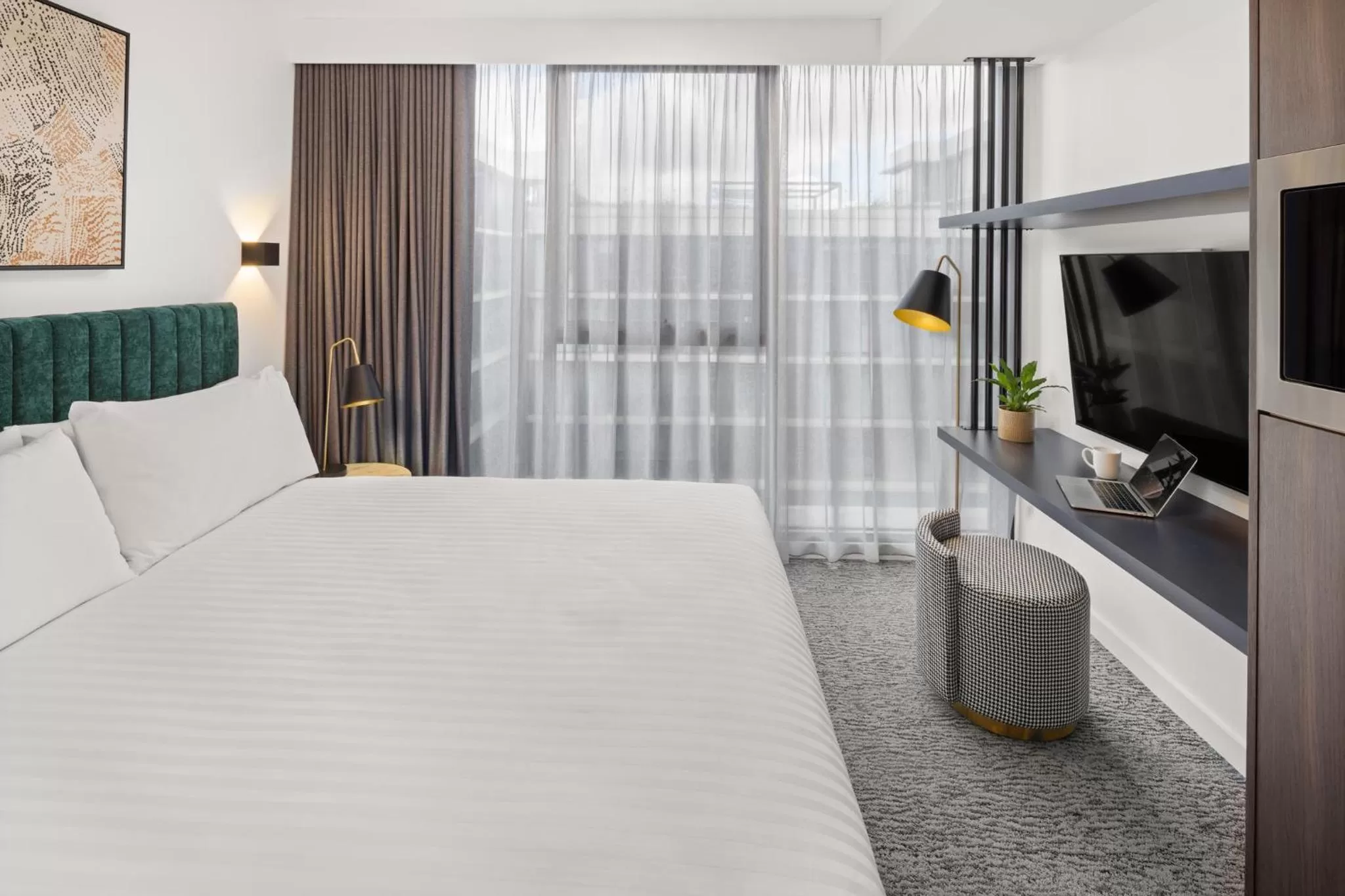 Bedroom, Bed in The Sebel Canberra Campbell