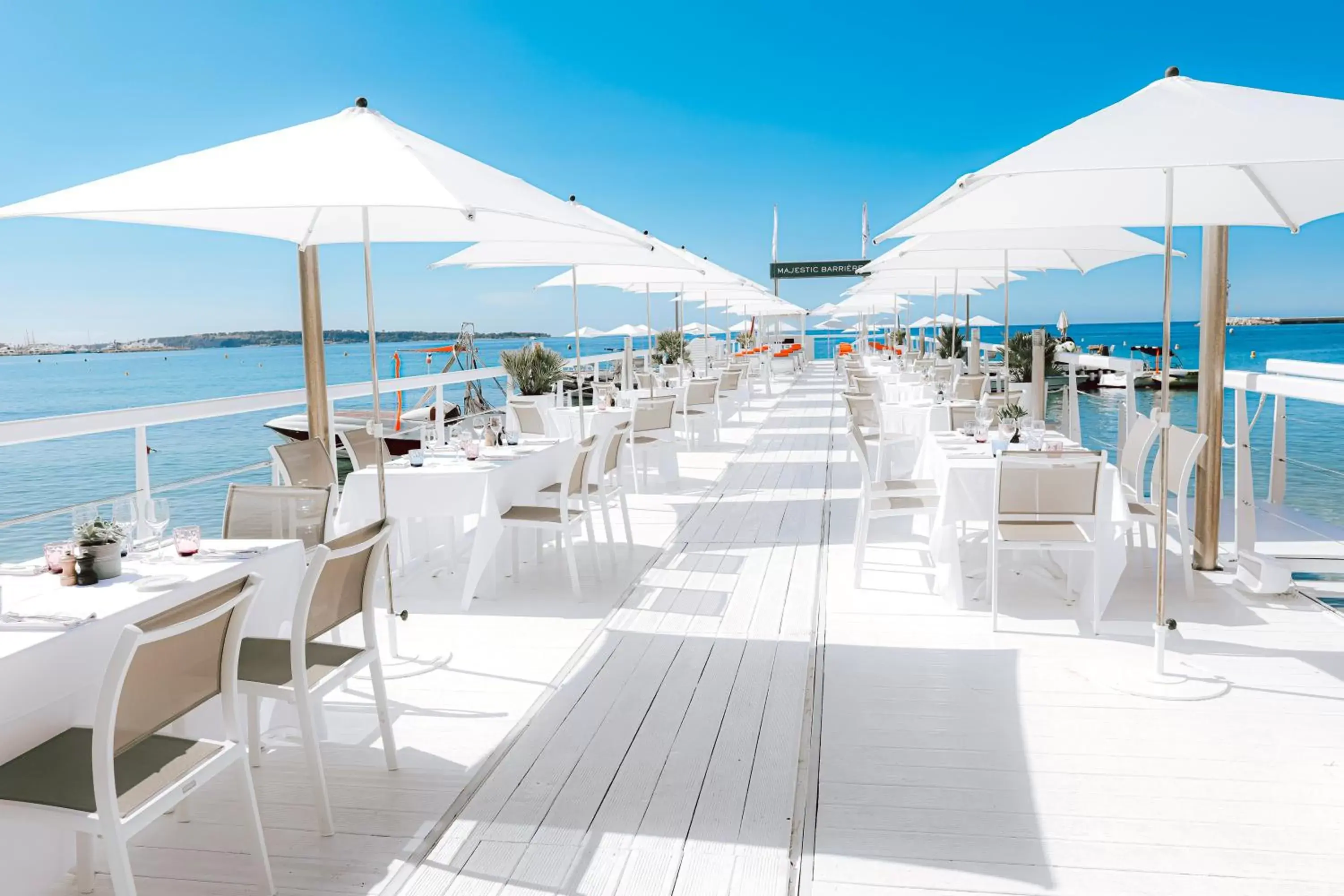 Beach in Hôtel Barrière Le Majestic Cannes