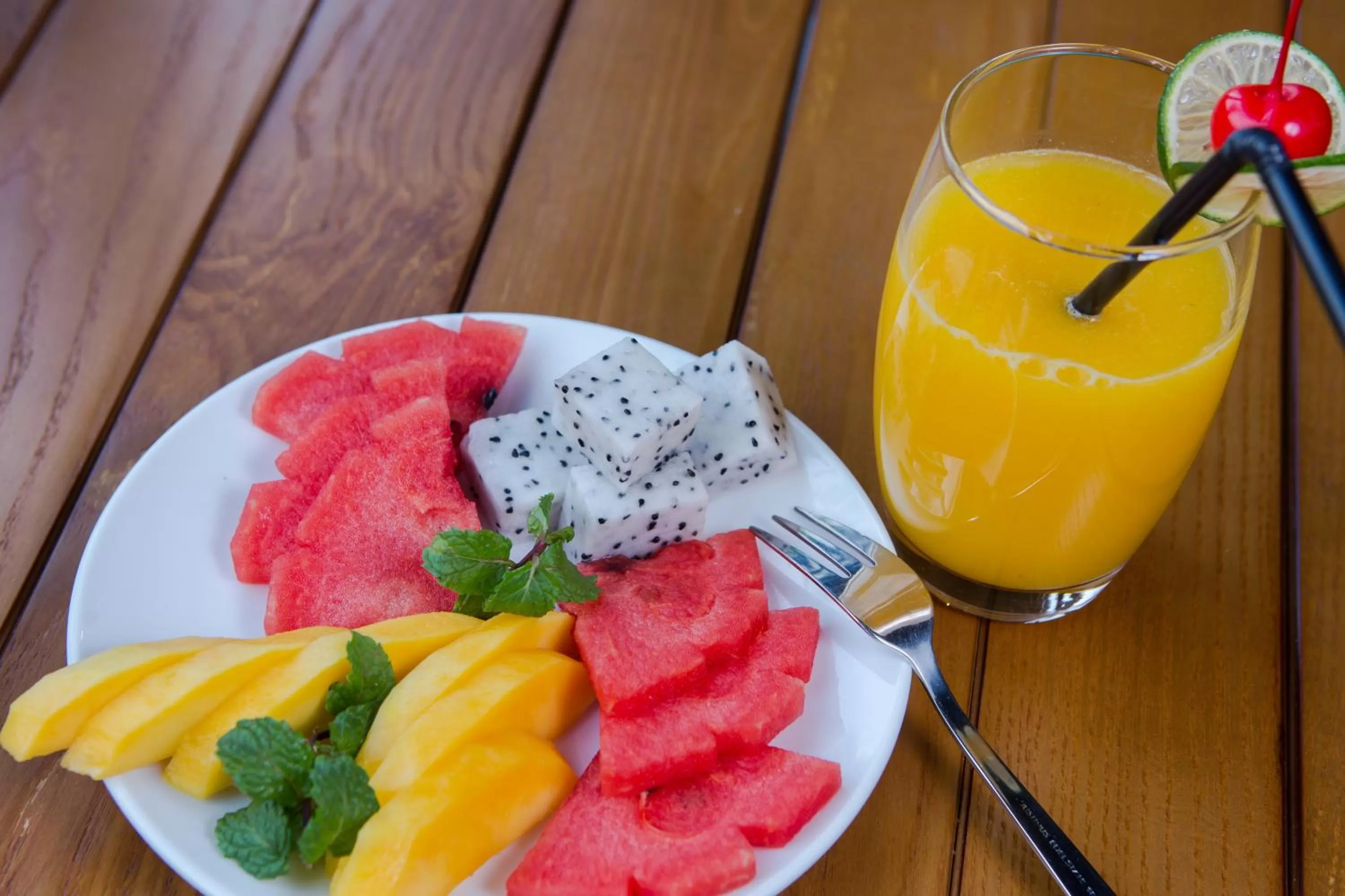 Food and drinks in Hanoi La Selva Hotel