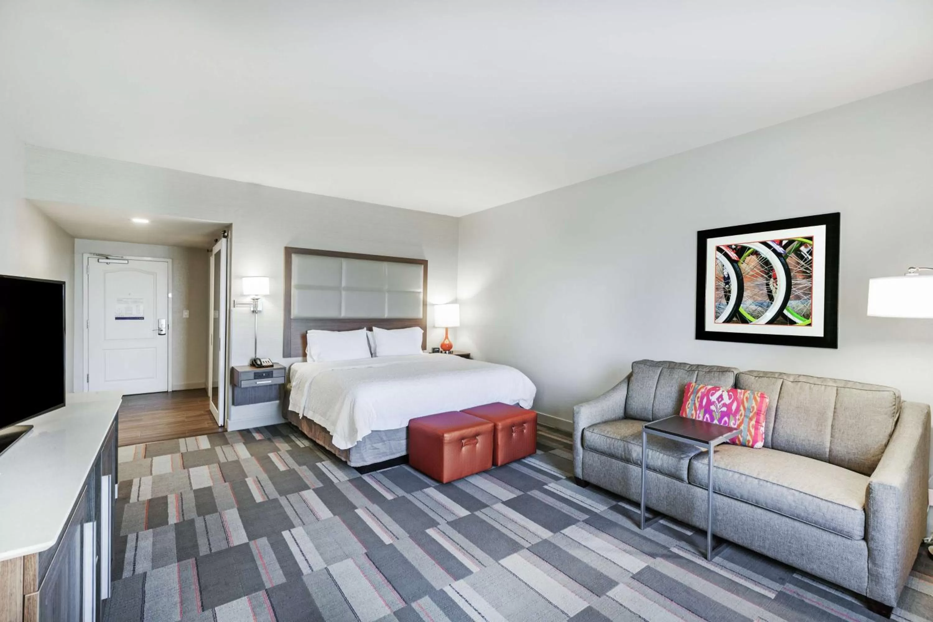 Bedroom, Bed in Hampton Inn North Little Rock McCain Mall, AR