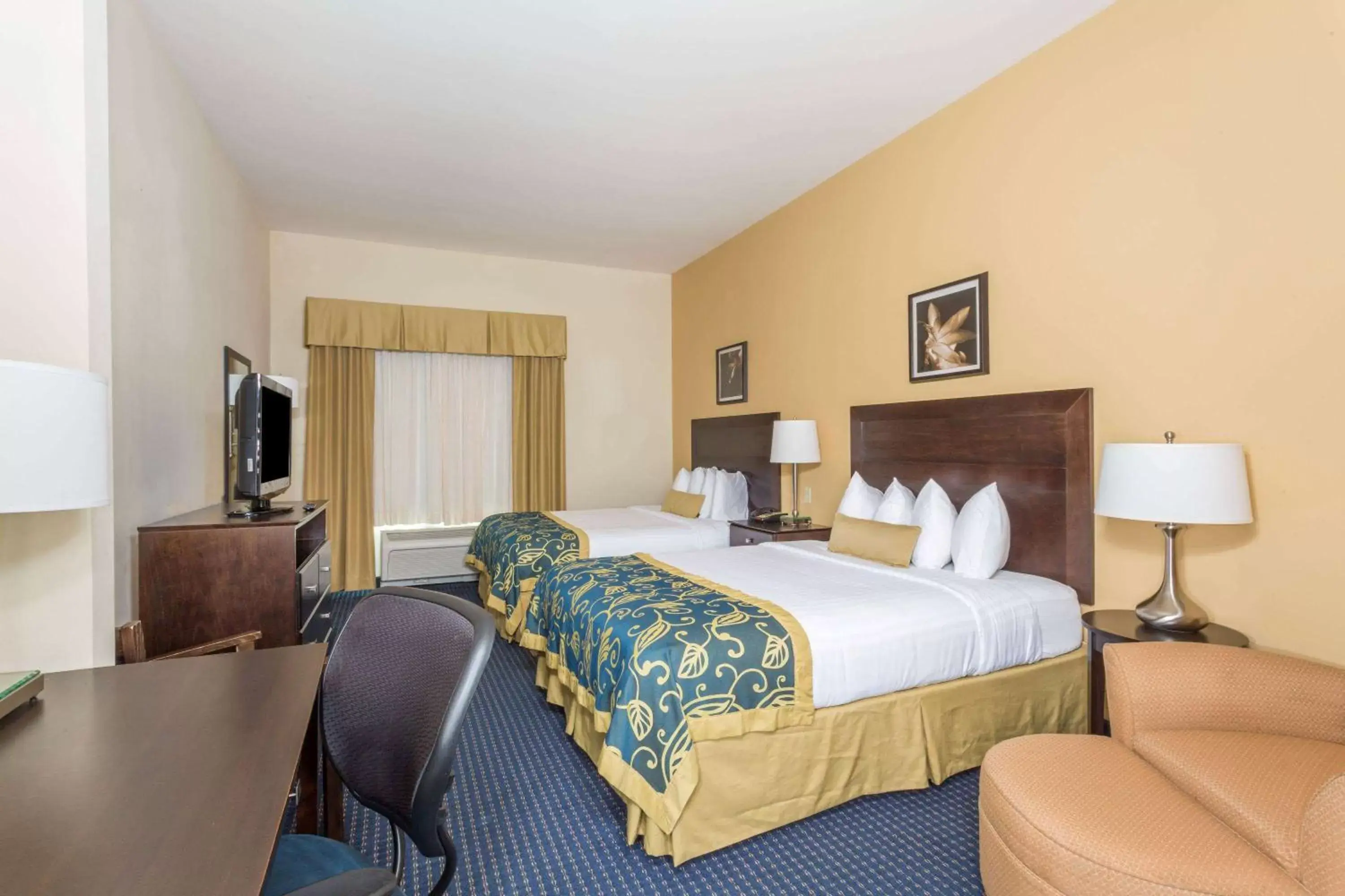 Photo of the whole room, Bed in Wingate by Wyndham Houma Photo of the whole room, Bed in Wingate by Wyndham Houma