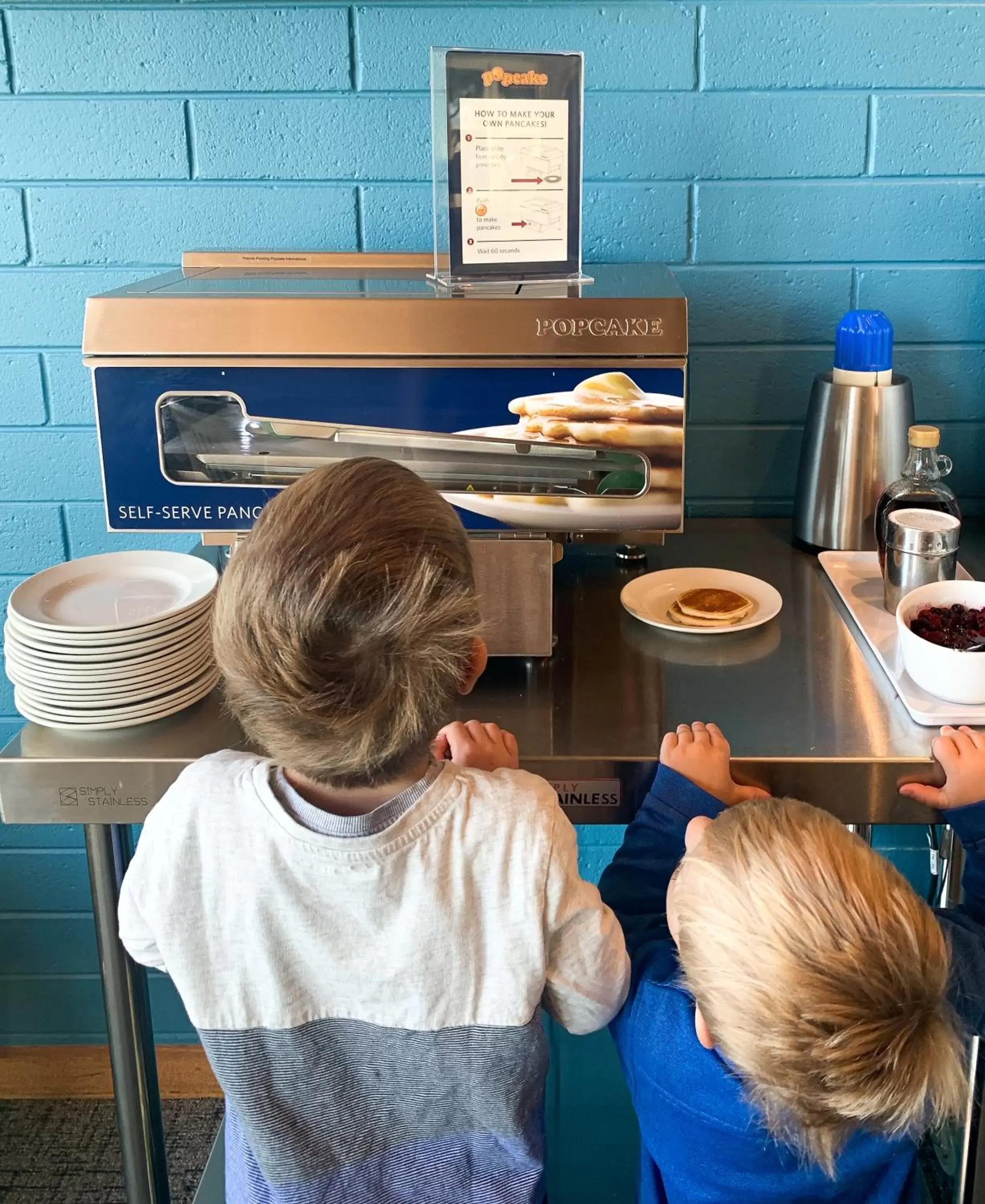 Breakfast in Riverfront Motel & Restaurant Breakfast in Riverfront Motel & Restaurant