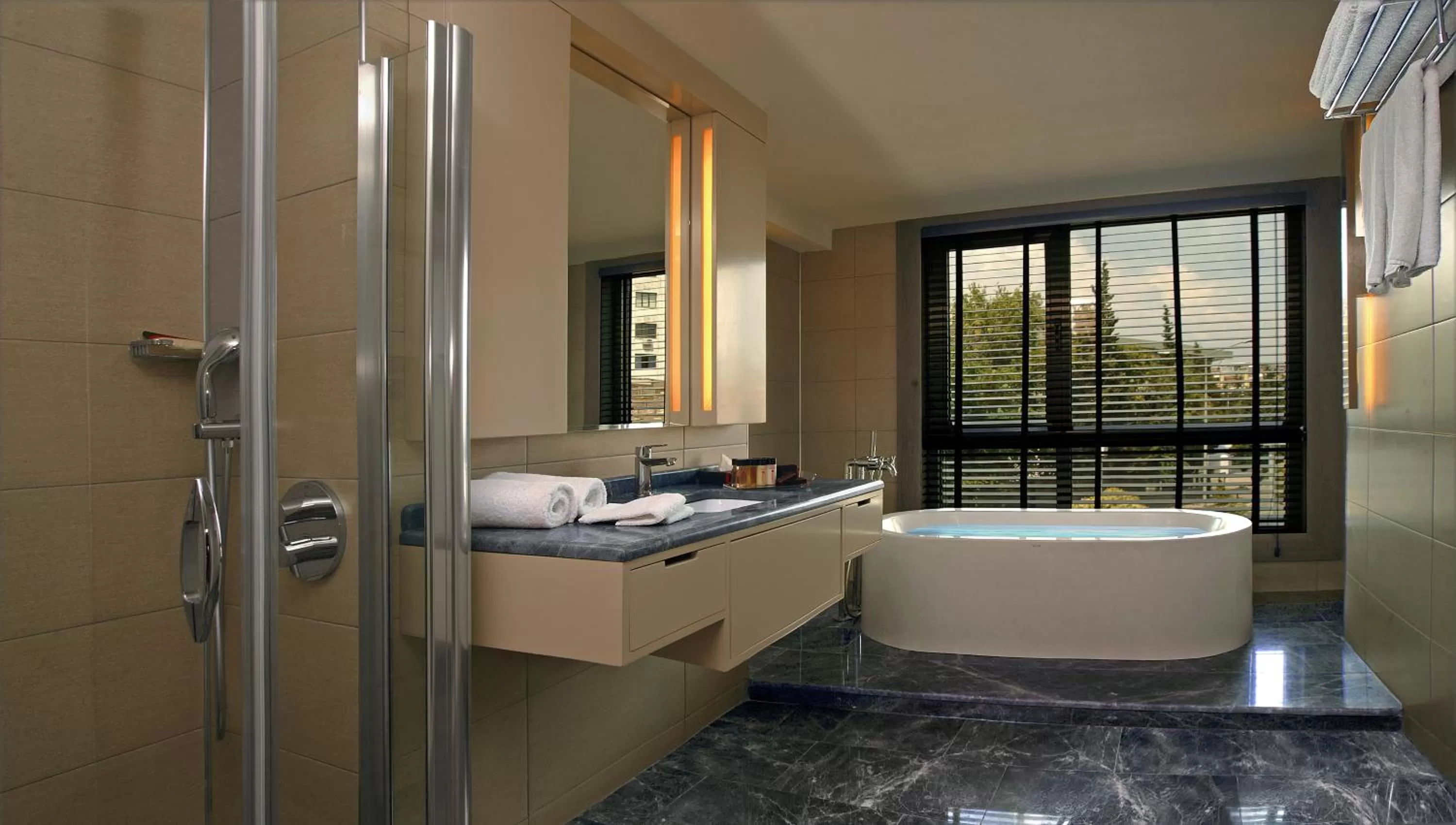 Bathroom in Ramada Plaza By Wyndham Izmir