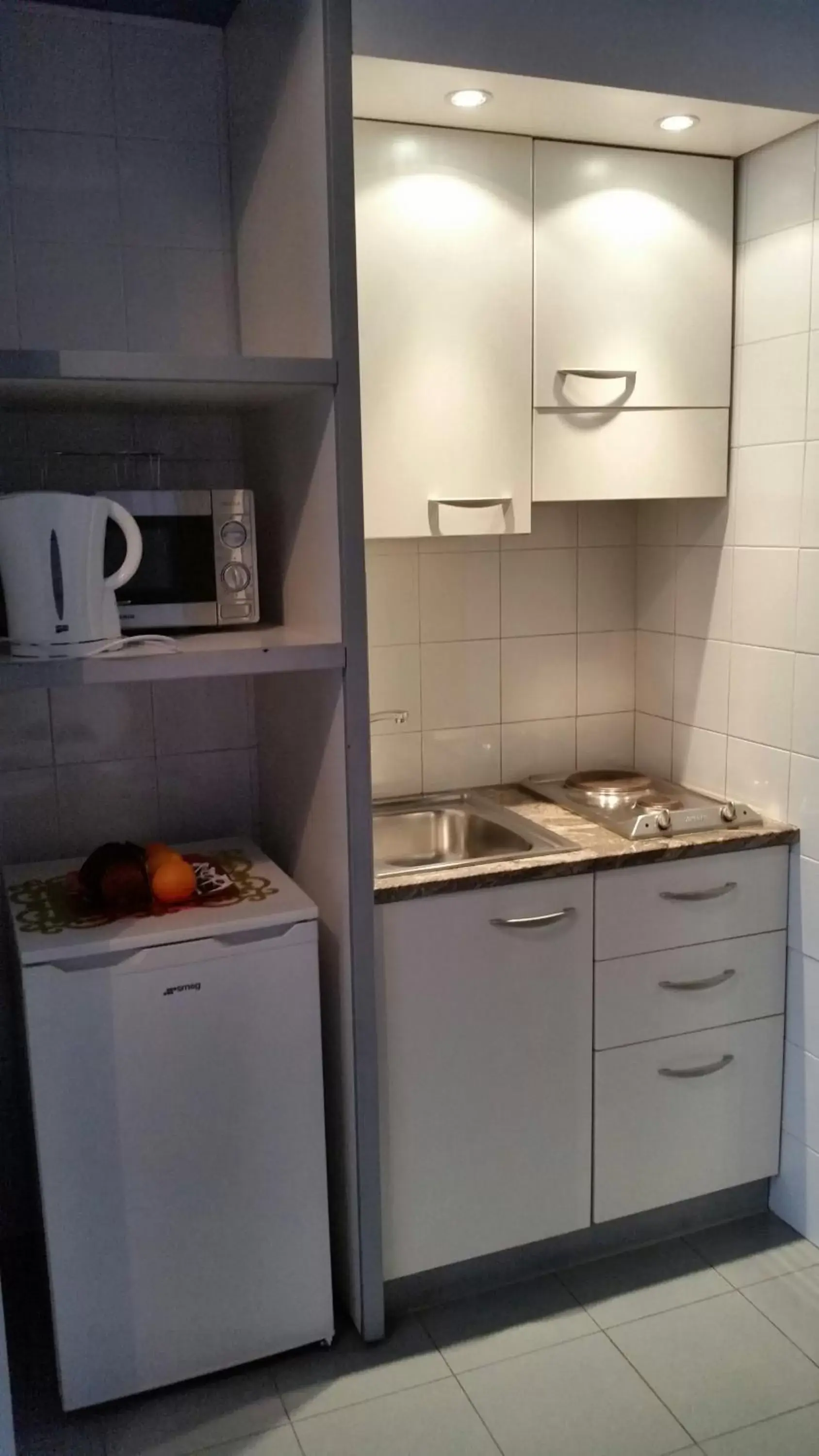 Kitchen or kitchenette, Kitchen/Kitchenette in Residence House Aramis Milano -with free parking