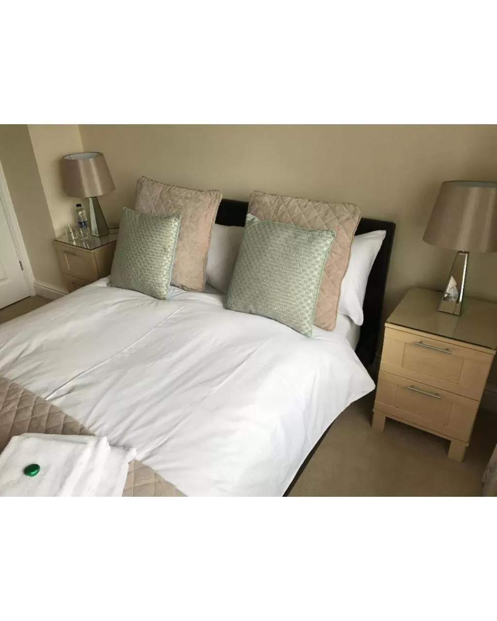 Bedroom, Bed in 31 Queens Road