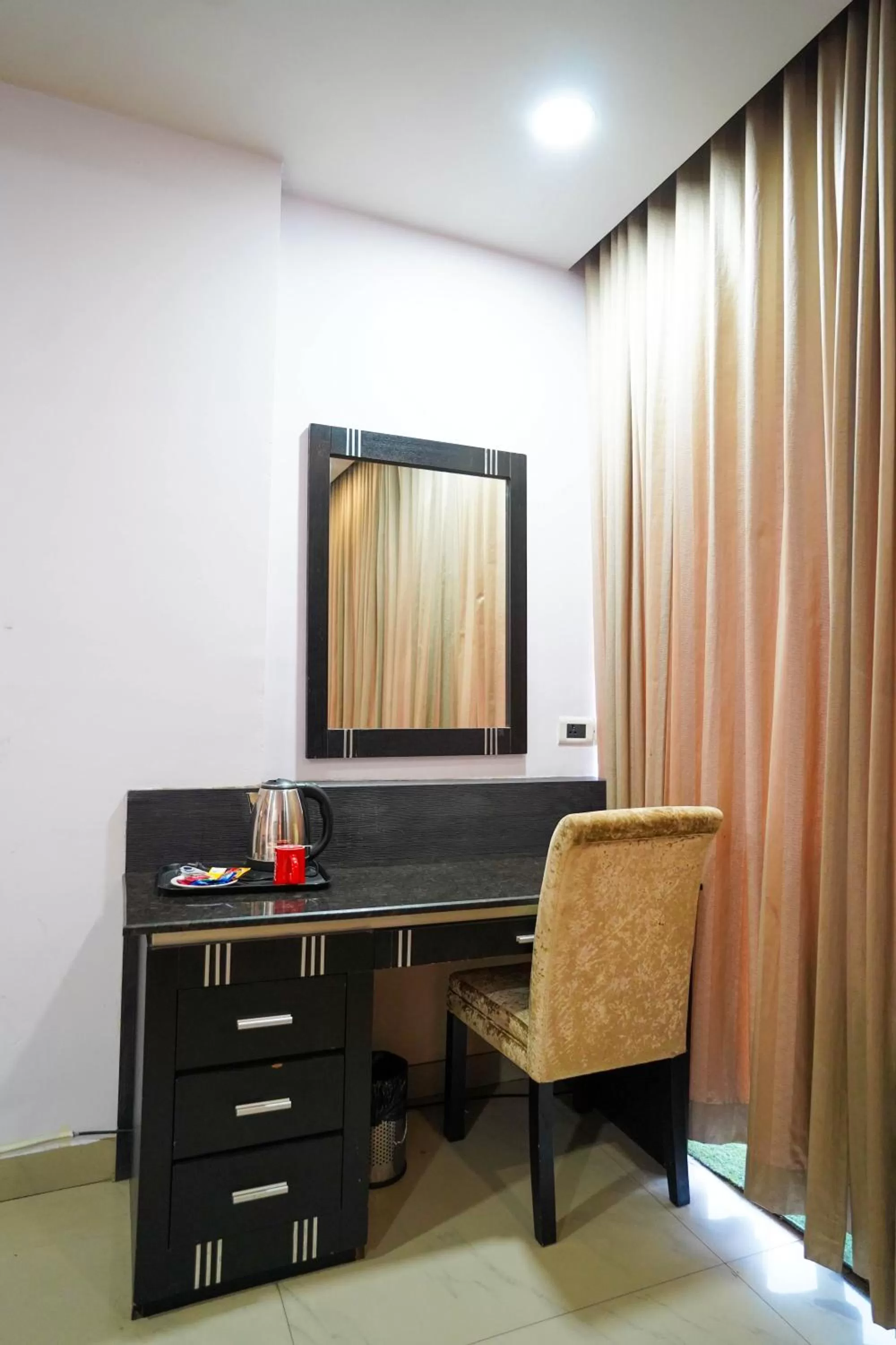 Seating area in Hotel Floret Inn