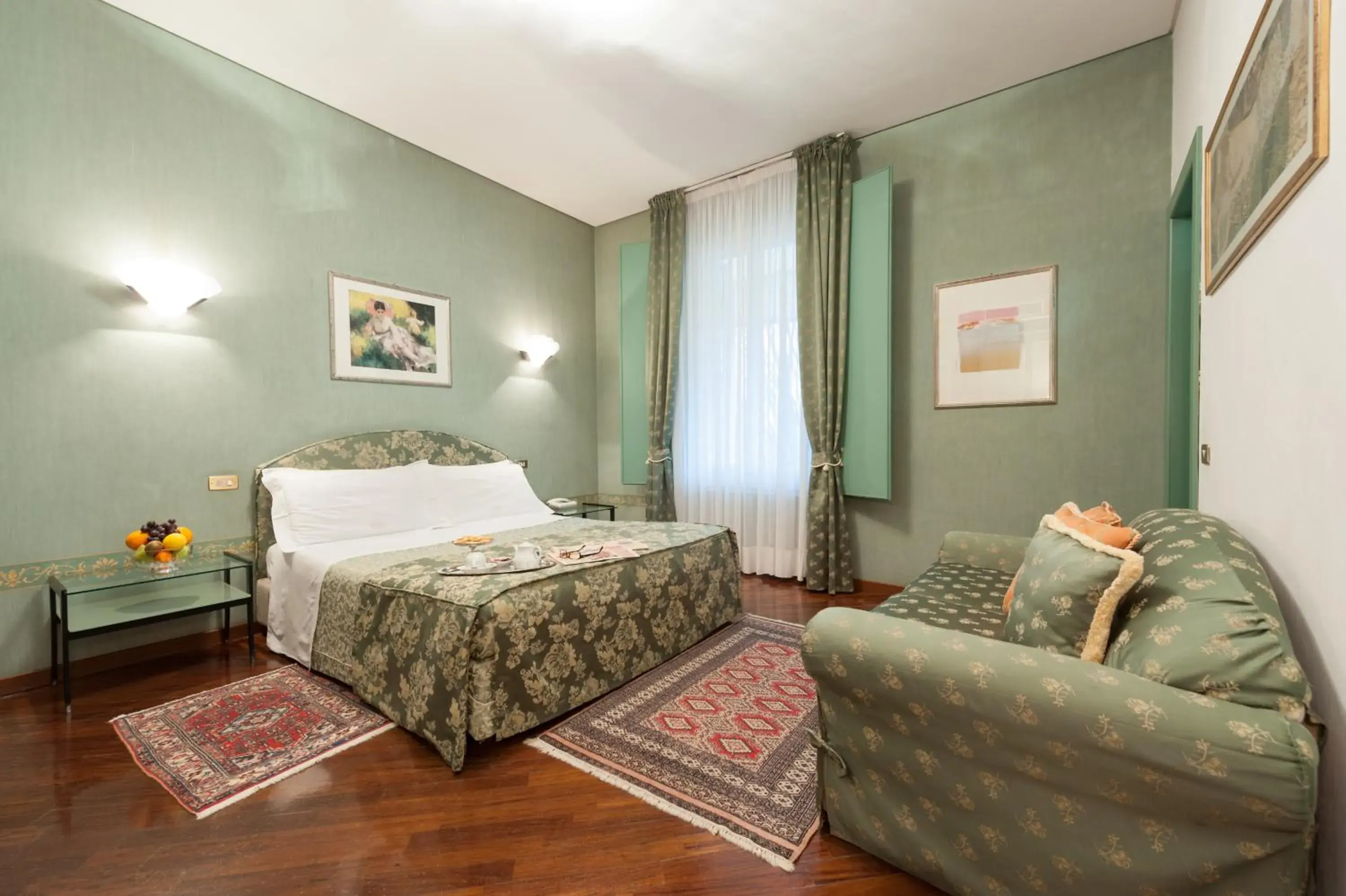 Photo of the whole room, Room Photo in Hotel Villa Giulia
